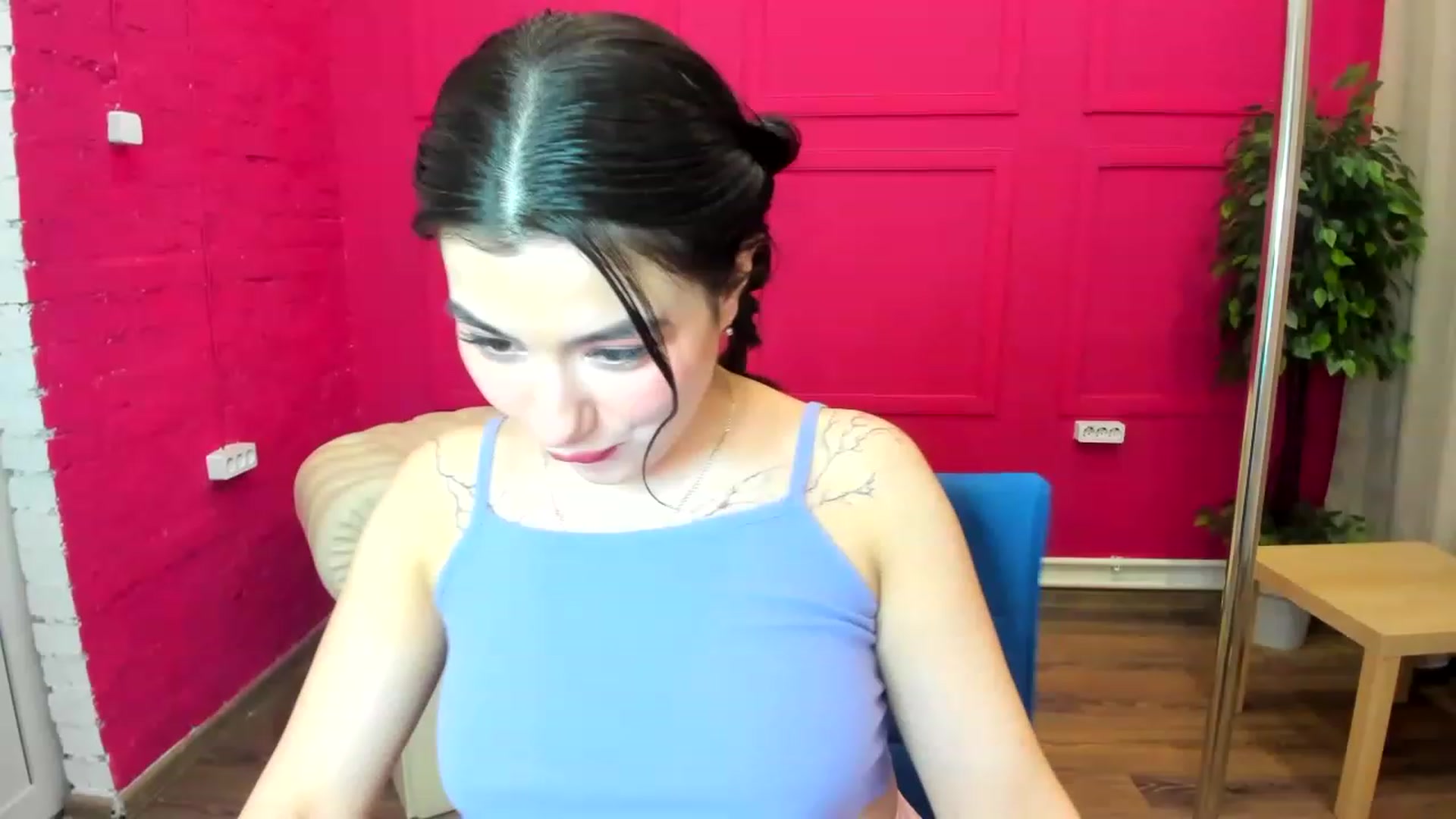 Gallery image thumbnail from MonicaaX's myfreecams stream on, 04/19/2023, 10:55 image 15 of 20