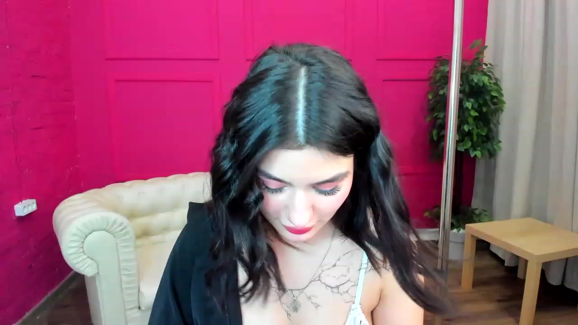 Gallery image thumbnail from MonicaaX's myfreecams stream on, 04/20/2023, 07:59 image 1 of 20