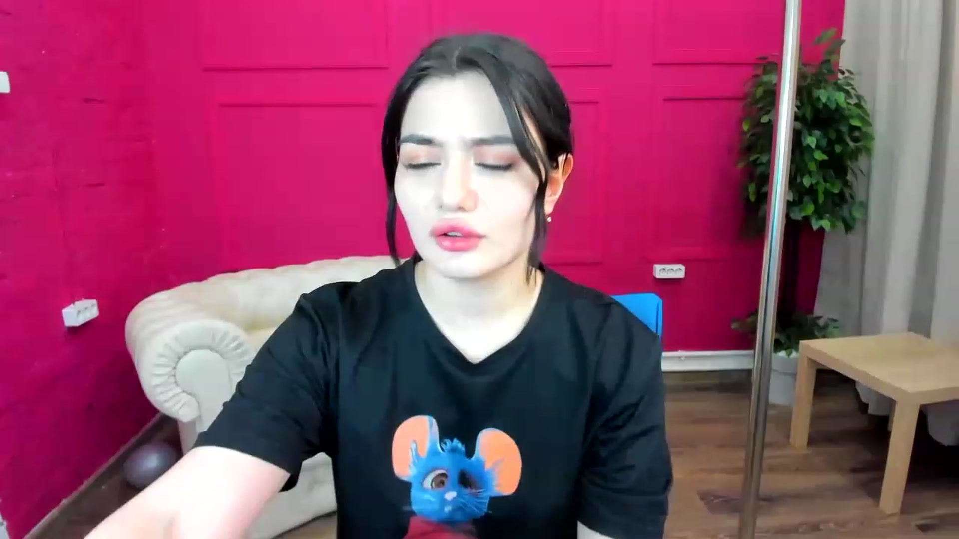 Gallery image thumbnail from MonicaaX's myfreecams stream on, 04/21/2023, 07:56 image 19 of 20