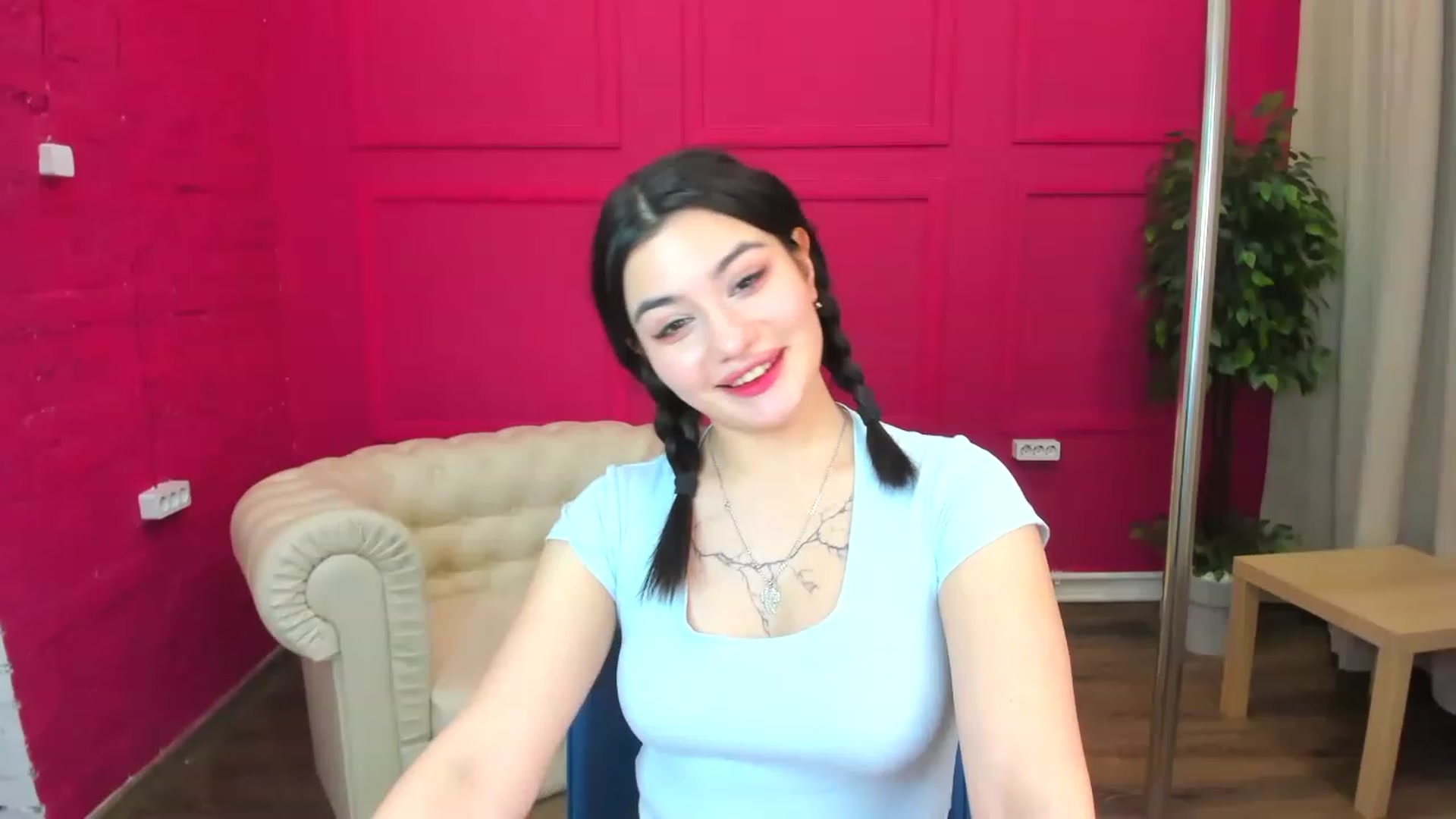 Gallery image thumbnail from MonicaaX's myfreecams stream on, 04/22/2023, 13:04 image 7 of 20