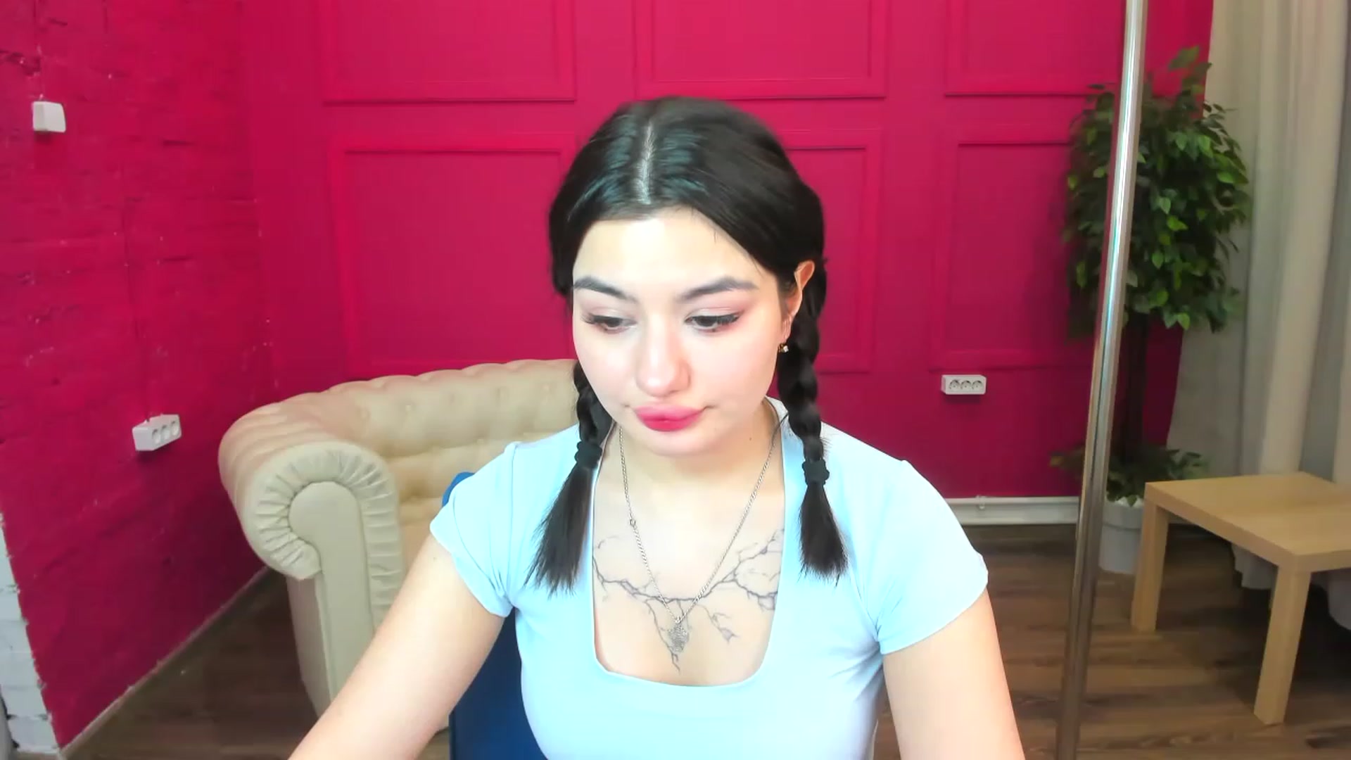 Gallery image thumbnail from MonicaaX's myfreecams stream on, 04/22/2023, 13:04 image 8 of 20
