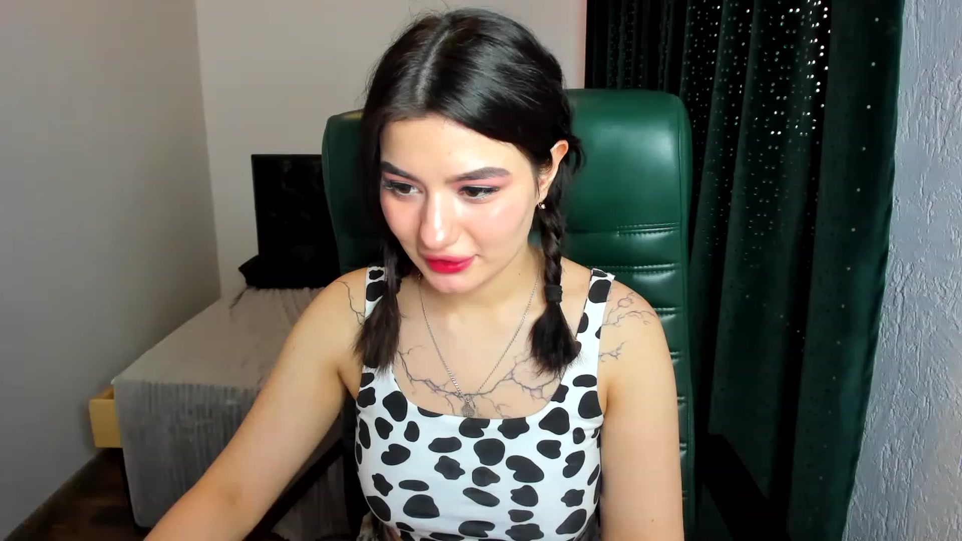Gallery image thumbnail from MonicaaX's myfreecams stream on, 04/27/2023, 07:56 image 10 of 20