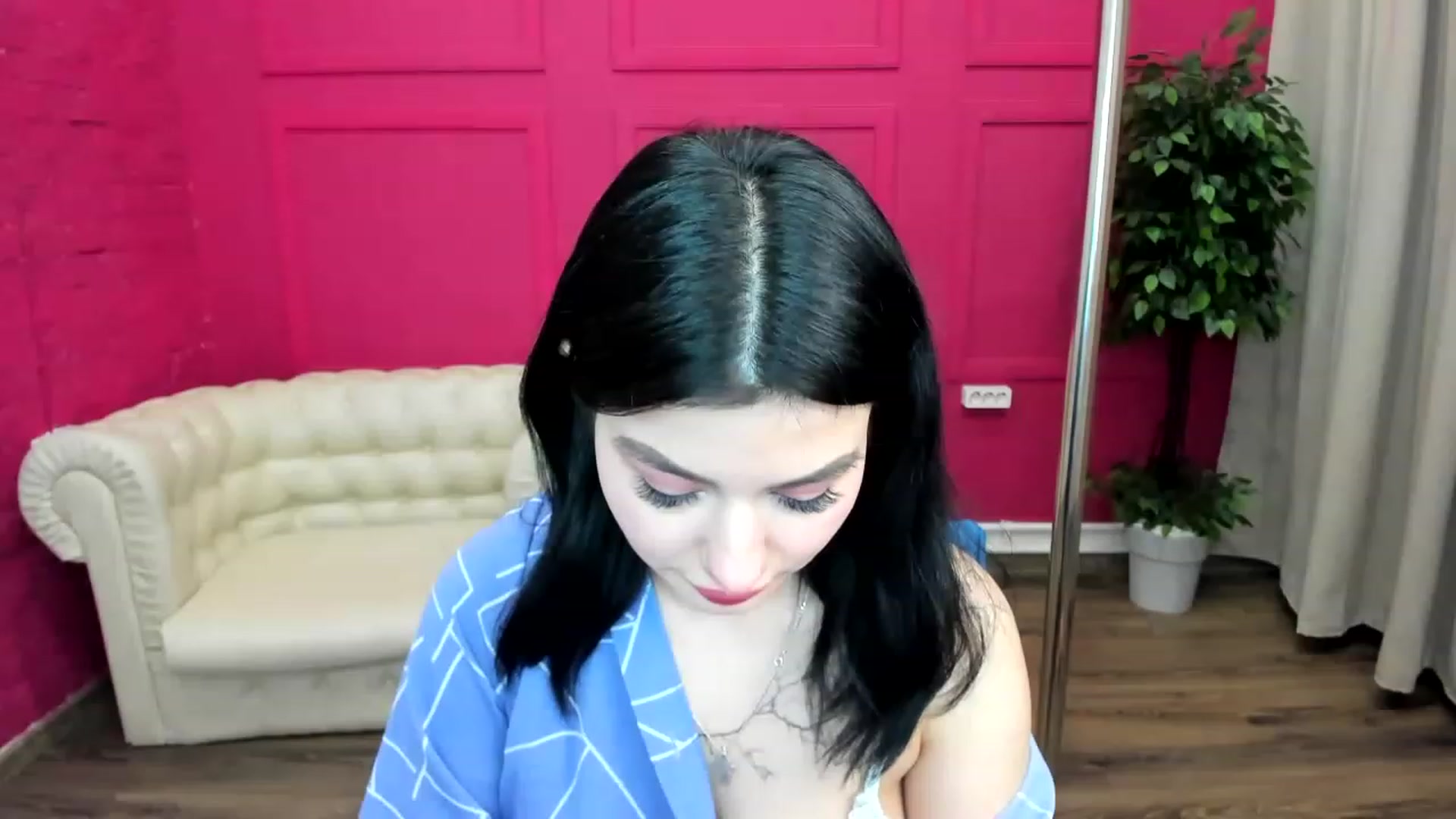 Gallery image thumbnail from MonicaaX's myfreecams stream on, 05/04/2023, 07:22 image 19 of 20