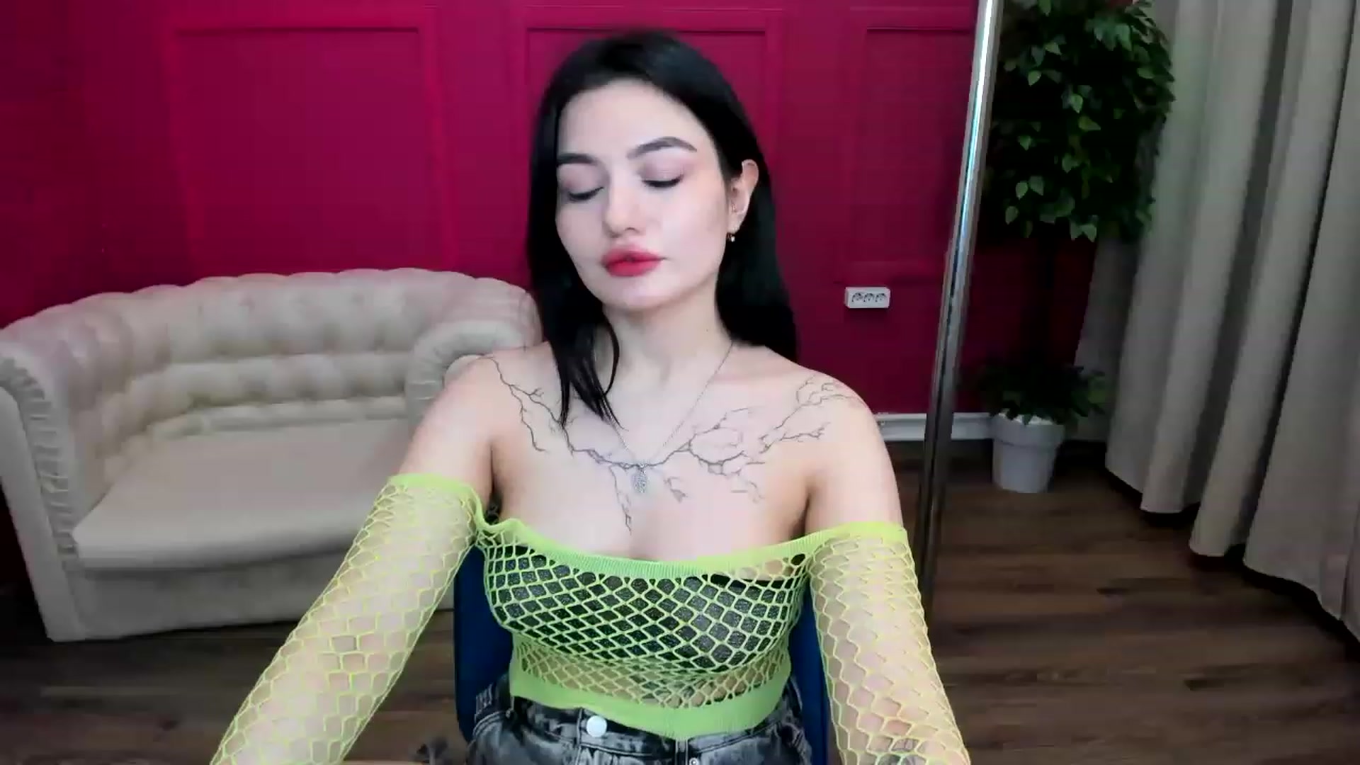 Gallery image thumbnail from MonicaaX's myfreecams stream on, 05/05/2023, 13:29 image 4 of 20