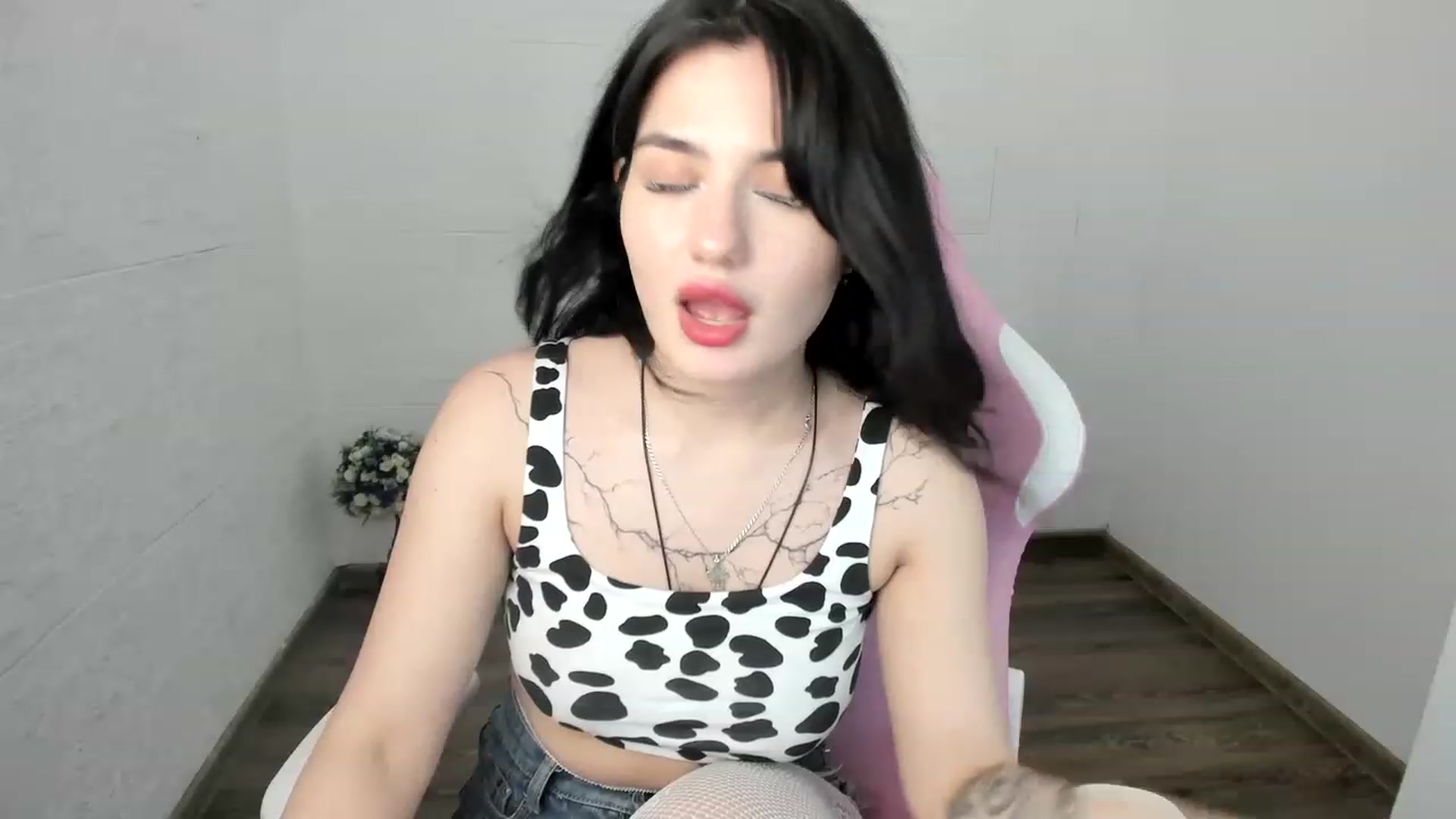 Gallery image thumbnail from MonicaaX's myfreecams stream on, 07/13/2023, 09:28 image 6 of 20