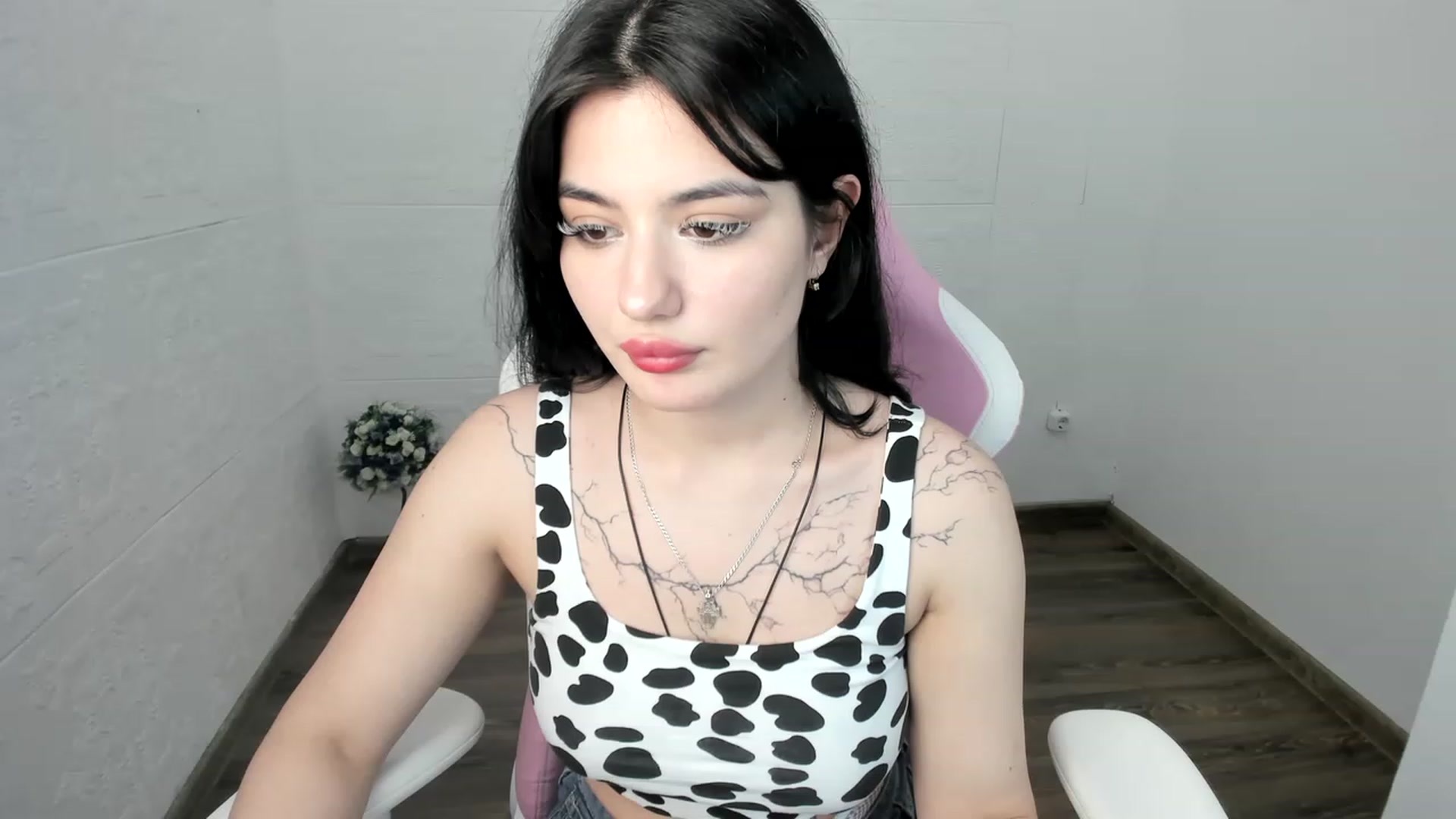 Gallery image thumbnail from MonicaaX's myfreecams stream on, 07/13/2023, 11:16 image 11 of 20