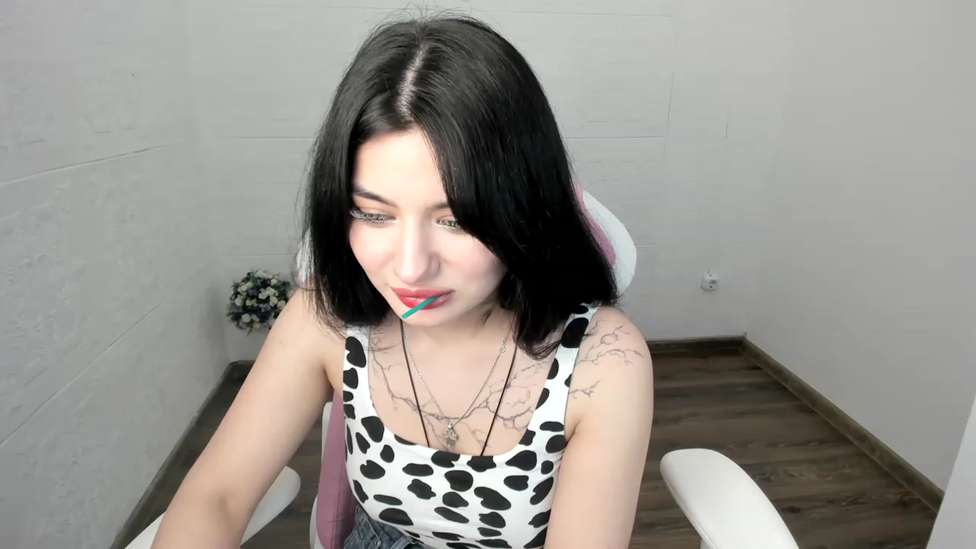 Gallery image thumbnail from MonicaaX's myfreecams stream on, 07/13/2023, 11:16 image 18 of 20