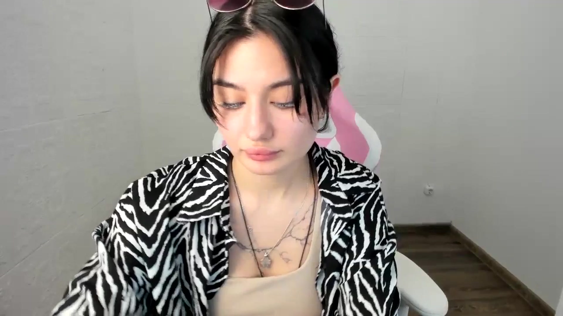 Gallery image thumbnail from MonicaaX's myfreecams stream on, 07/17/2023, 07:58 image 18 of 20
