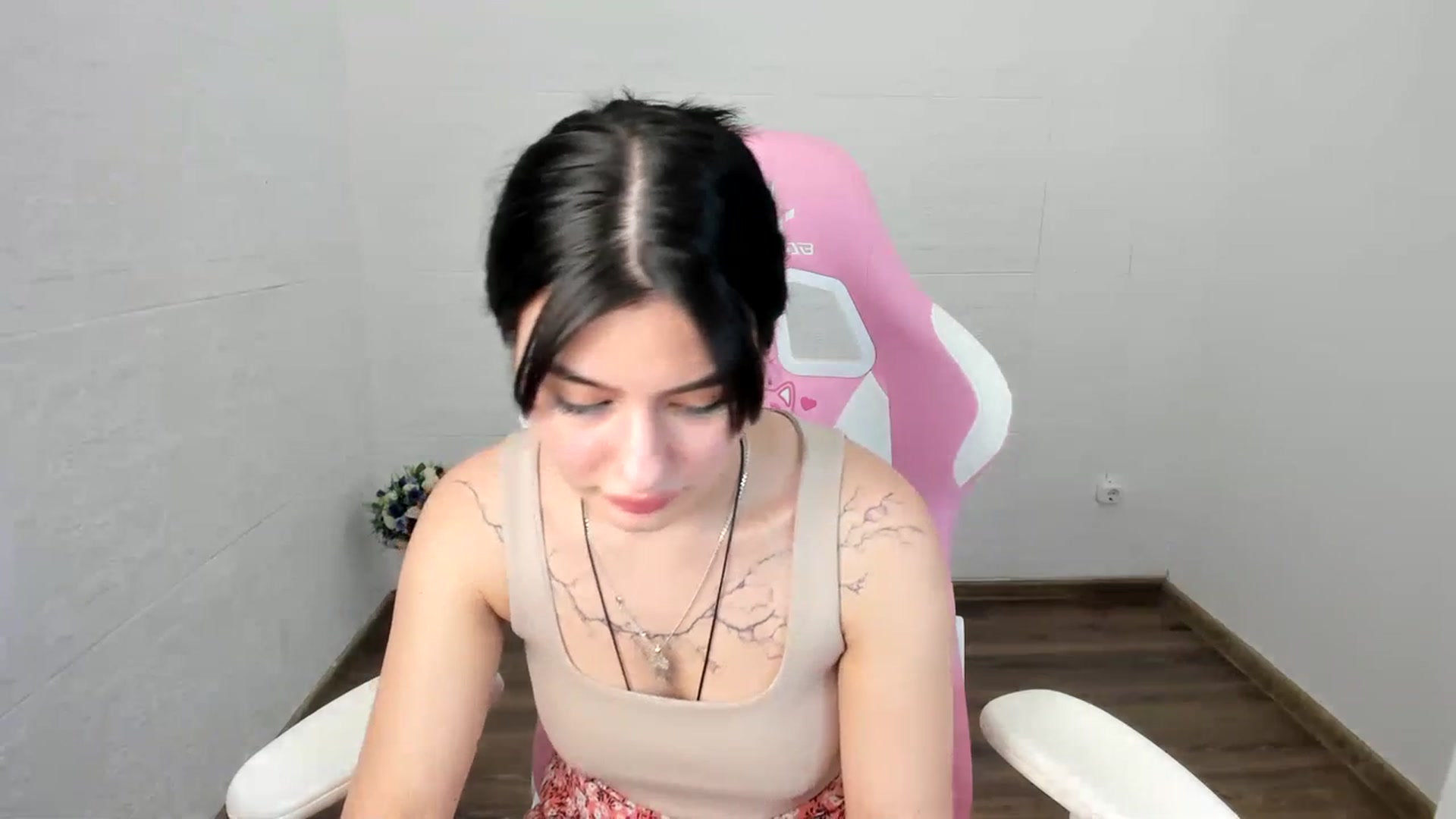 Gallery image thumbnail from MonicaaX's myfreecams stream on, 07/17/2023, 07:58 image 10 of 20