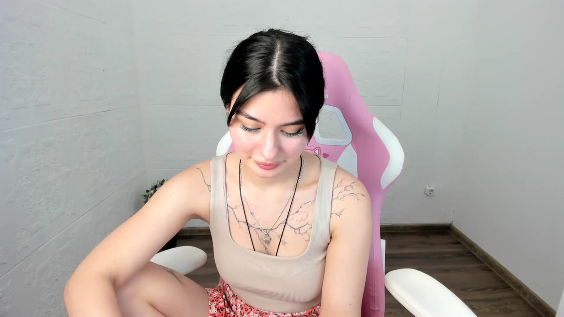 Gallery image thumbnail from MonicaaX's myfreecams stream on, 07/17/2023, 07:58 image 6 of 20