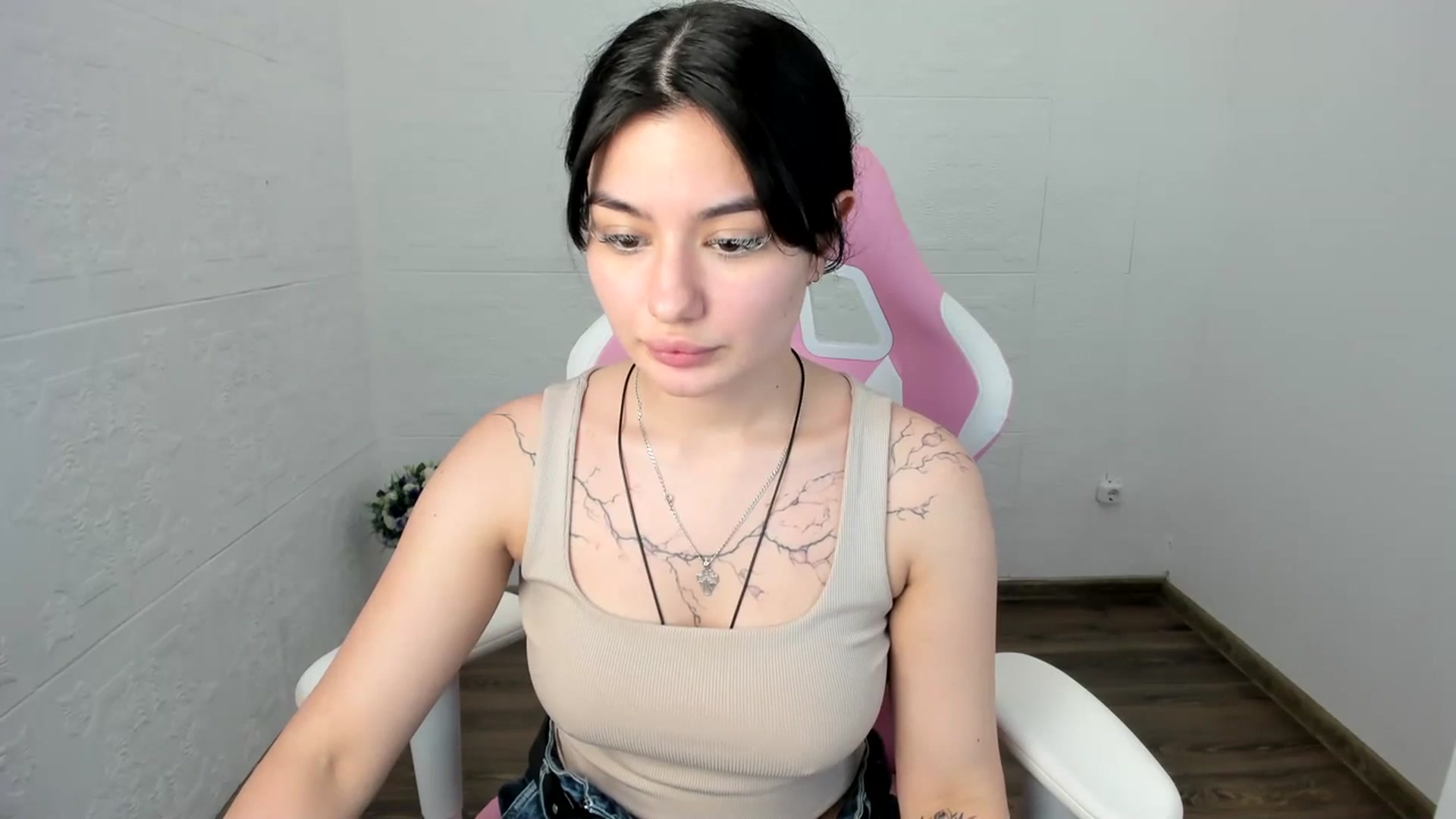 Gallery image thumbnail from MonicaaX's myfreecams stream on, 07/17/2023, 07:58 image 14 of 20