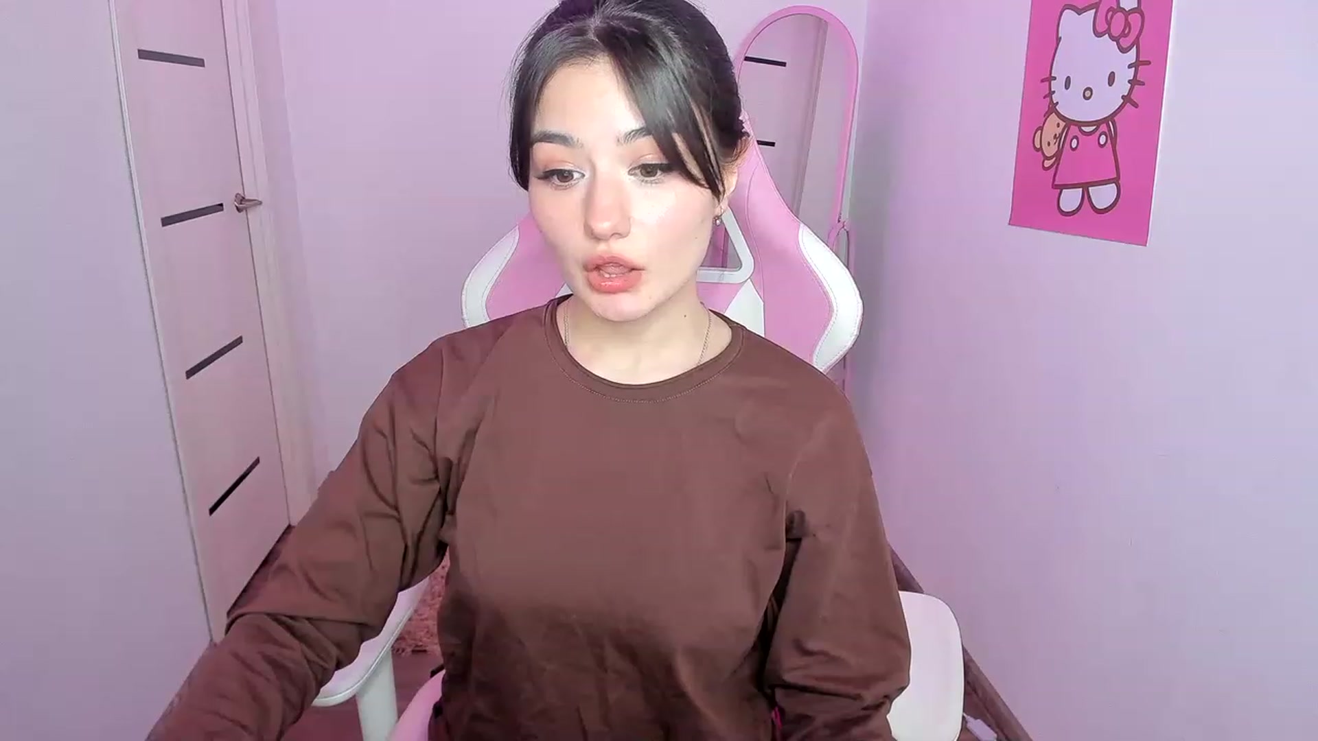 Gallery image thumbnail from MonicaaX's myfreecams stream on, 08/18/2023, 13:52 image 14 of 20