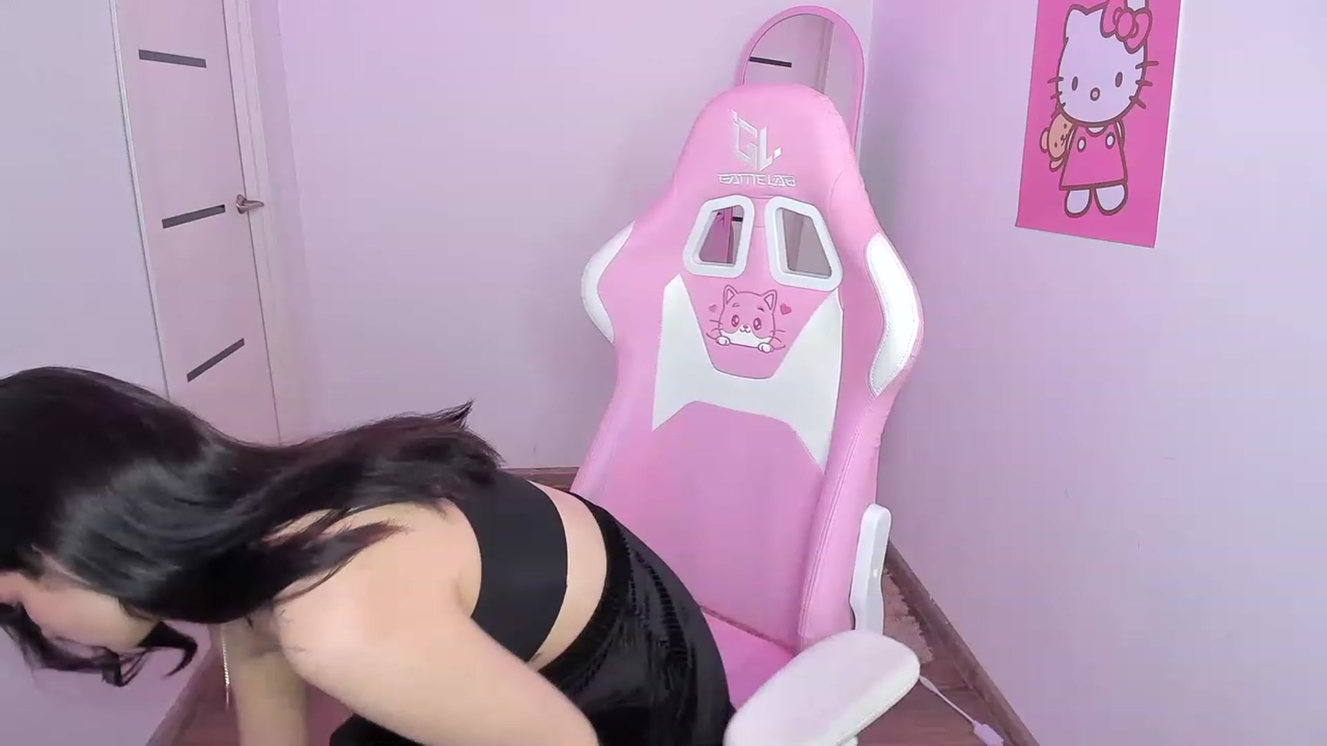 Gallery image thumbnail from MonicaaX's myfreecams stream on, 08/18/2023, 13:52 image 10 of 20
