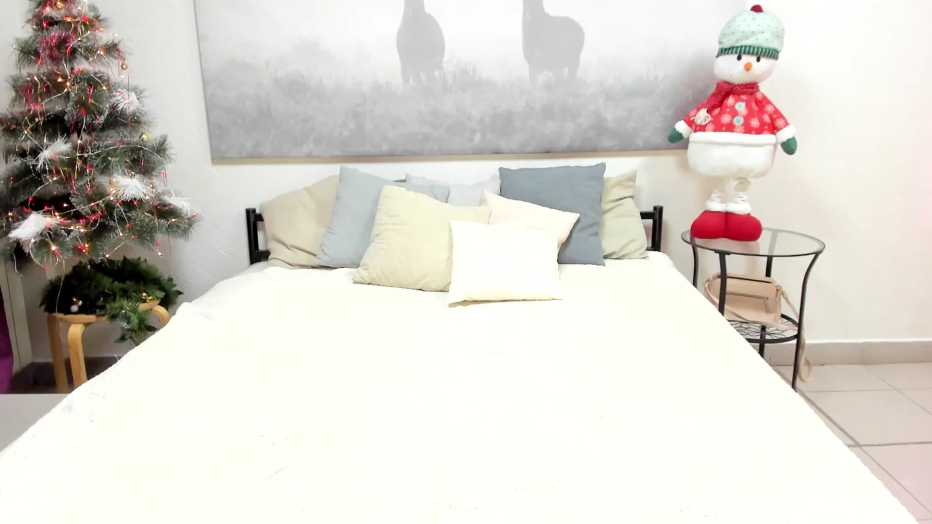 Gallery image thumbnail from MonikKing78's myfreecams stream on, 12/23/2025, 03:27 image 1 of 20