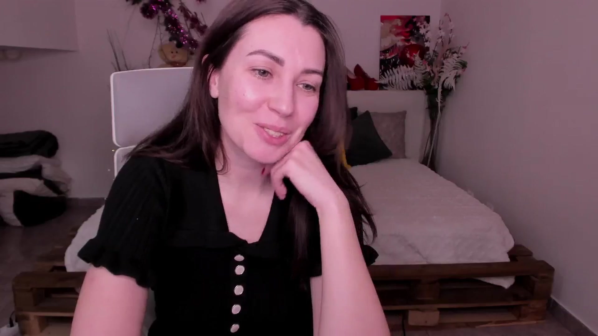 Gallery image thumbnail from MonikKing78's myfreecams stream on, 01/10/2026, 18:50 image 6 of 20