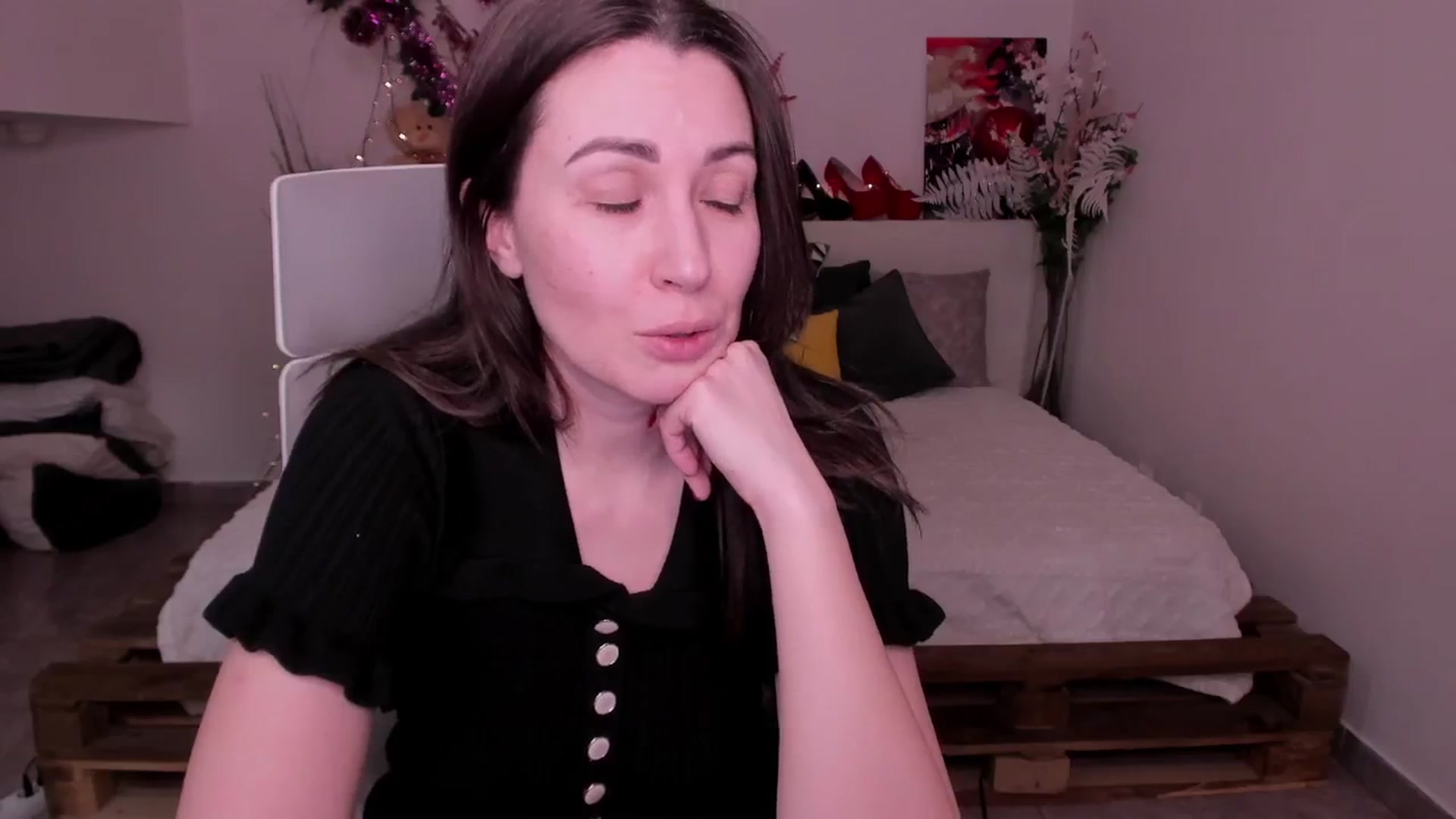 Gallery image thumbnail from MonikKing78's myfreecams stream on, 01/10/2026, 18:50 image 8 of 20