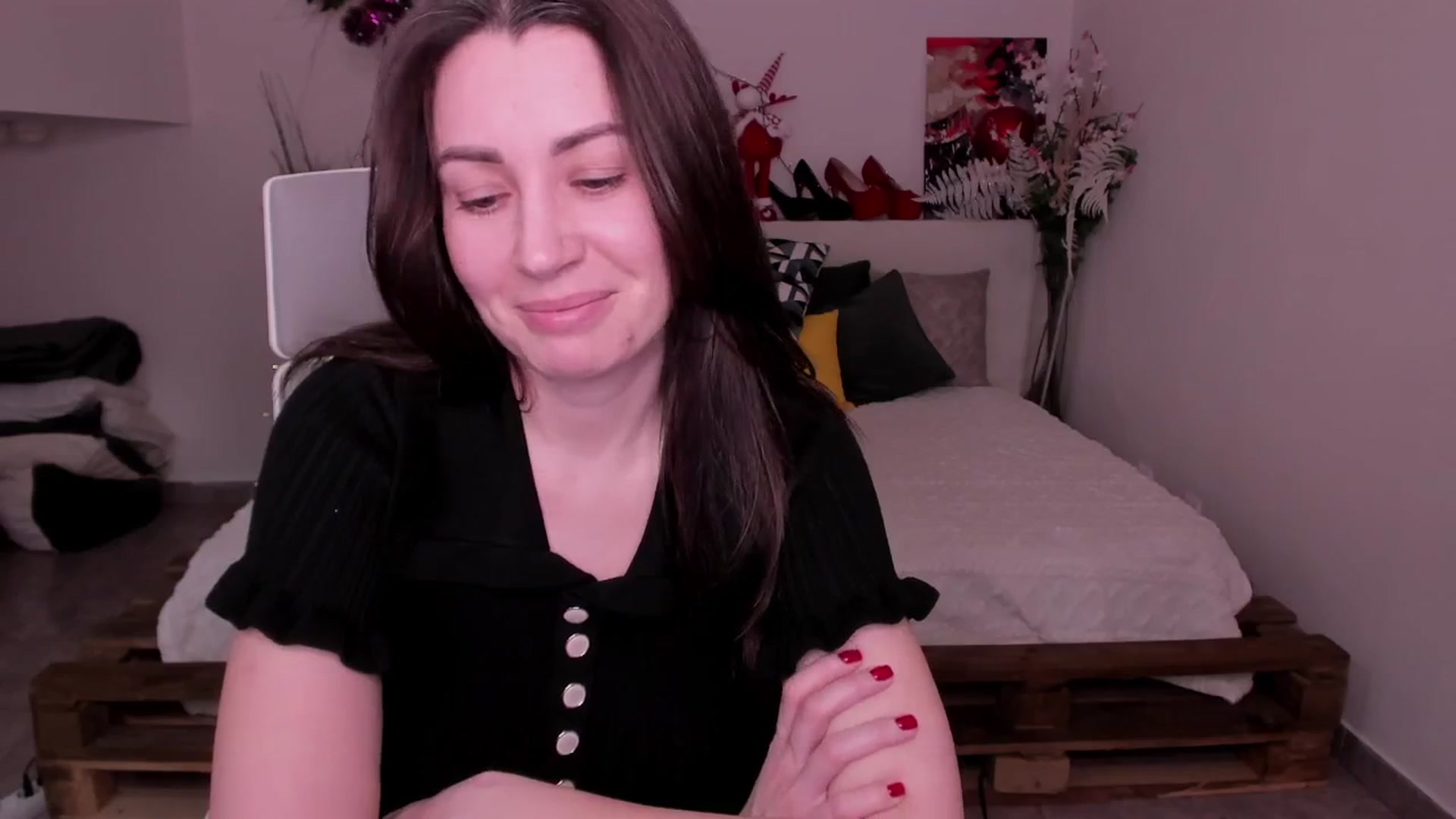 Gallery image thumbnail from MonikKing78's myfreecams stream on, 01/10/2026, 18:50 image 4 of 20