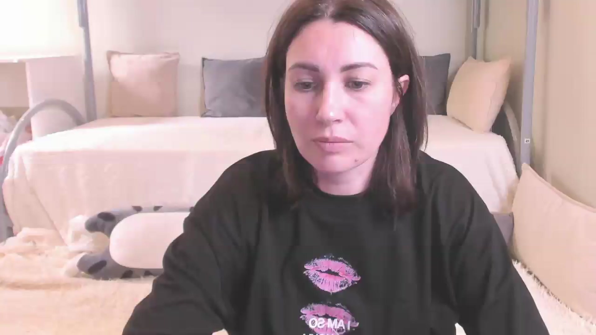 Gallery image thumbnail from MonikKing78's myfreecams stream on, 05/23/2026, 09:23 image 15 of 20
