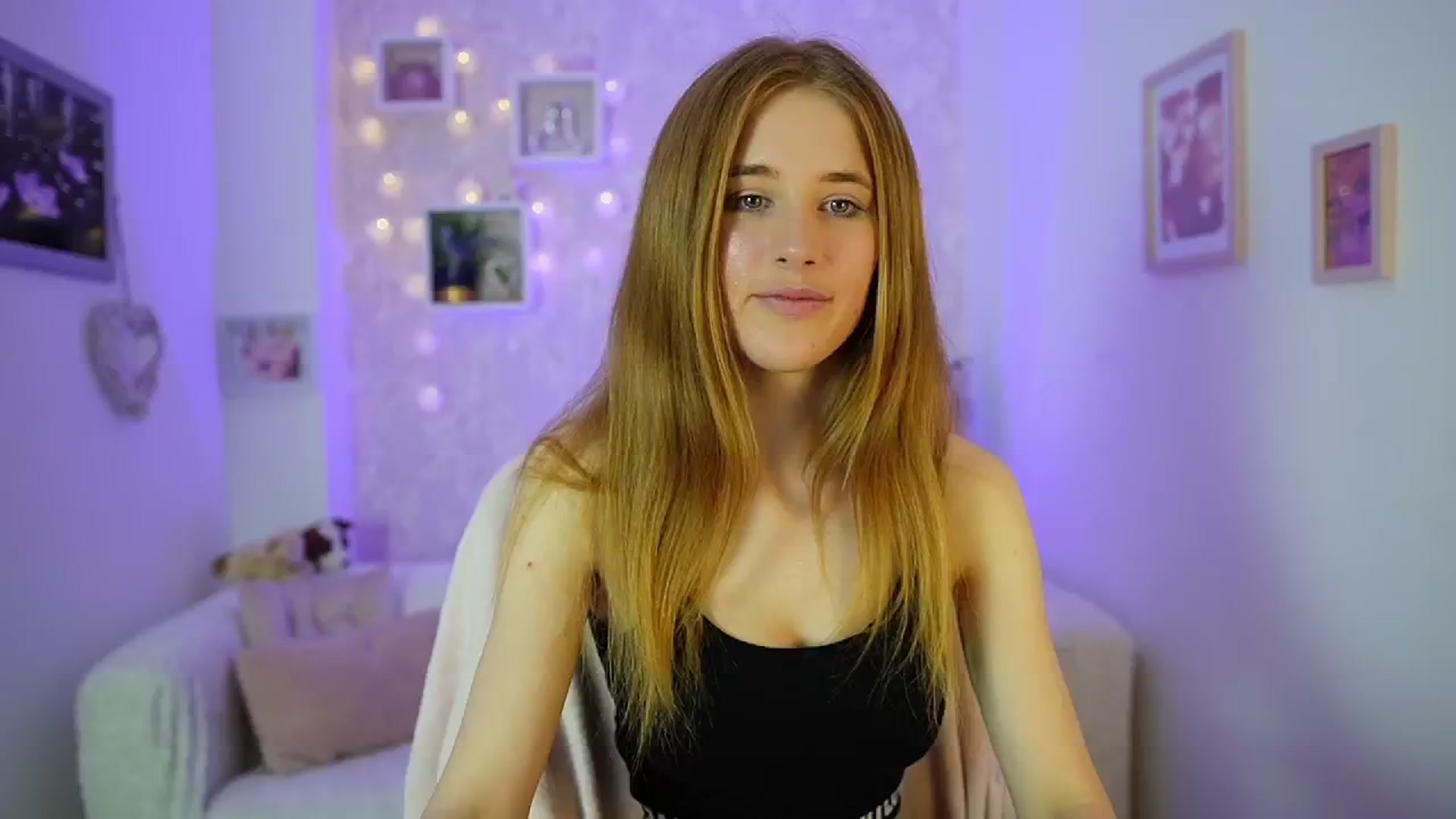 Gallery image thumbnail from Monika_Dee's myfreecams stream on, 06/01/2024, 15:22 image 9 of 20