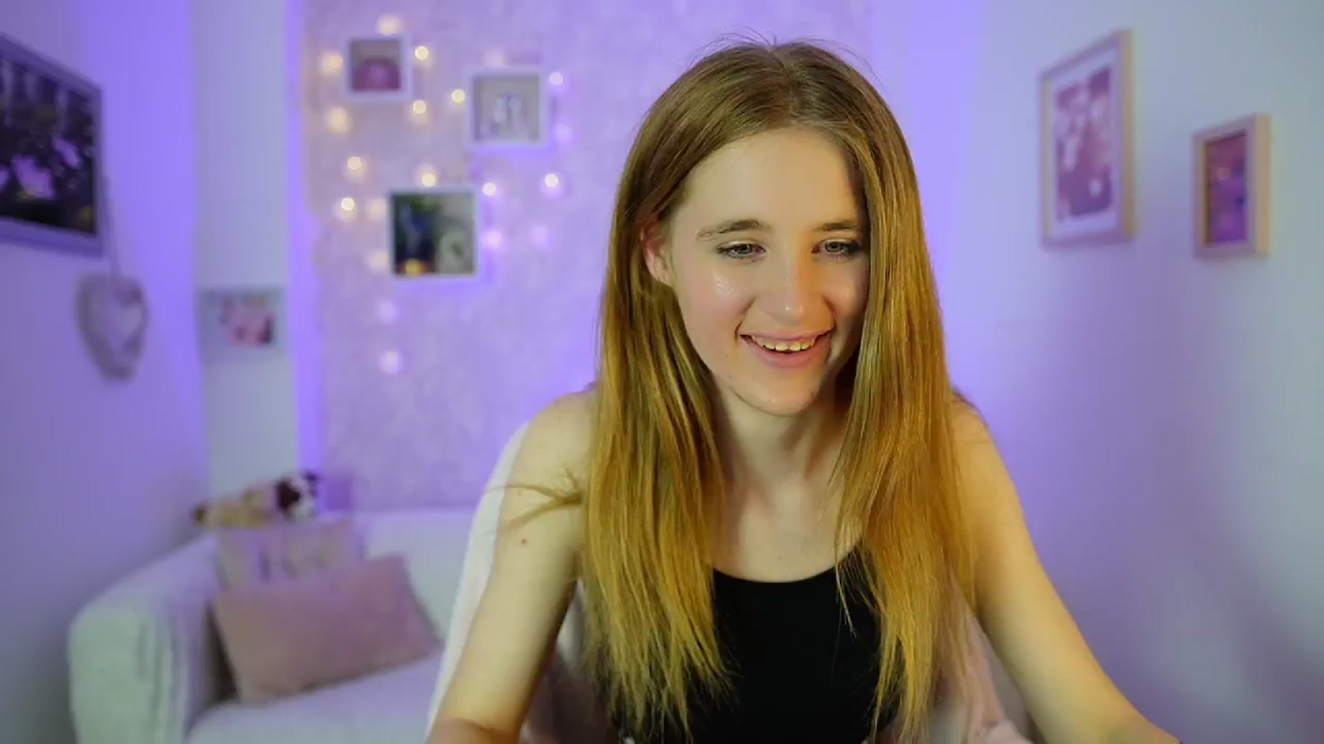 Gallery image thumbnail from Monika_Dee's myfreecams stream on, 06/01/2024, 16:23 image 6 of 20