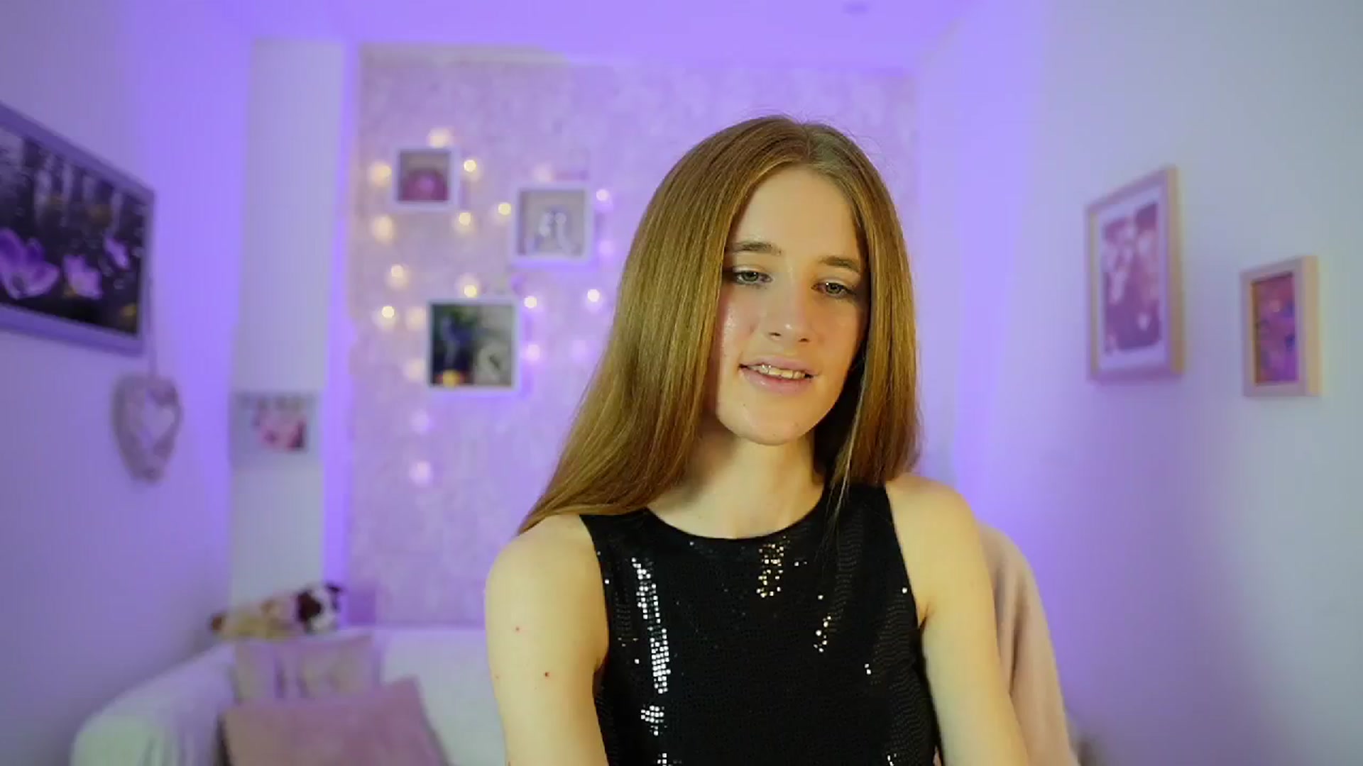 Gallery image thumbnail from Monika_Dee's myfreecams stream on, 06/02/2024, 12:59 image 6 of 20