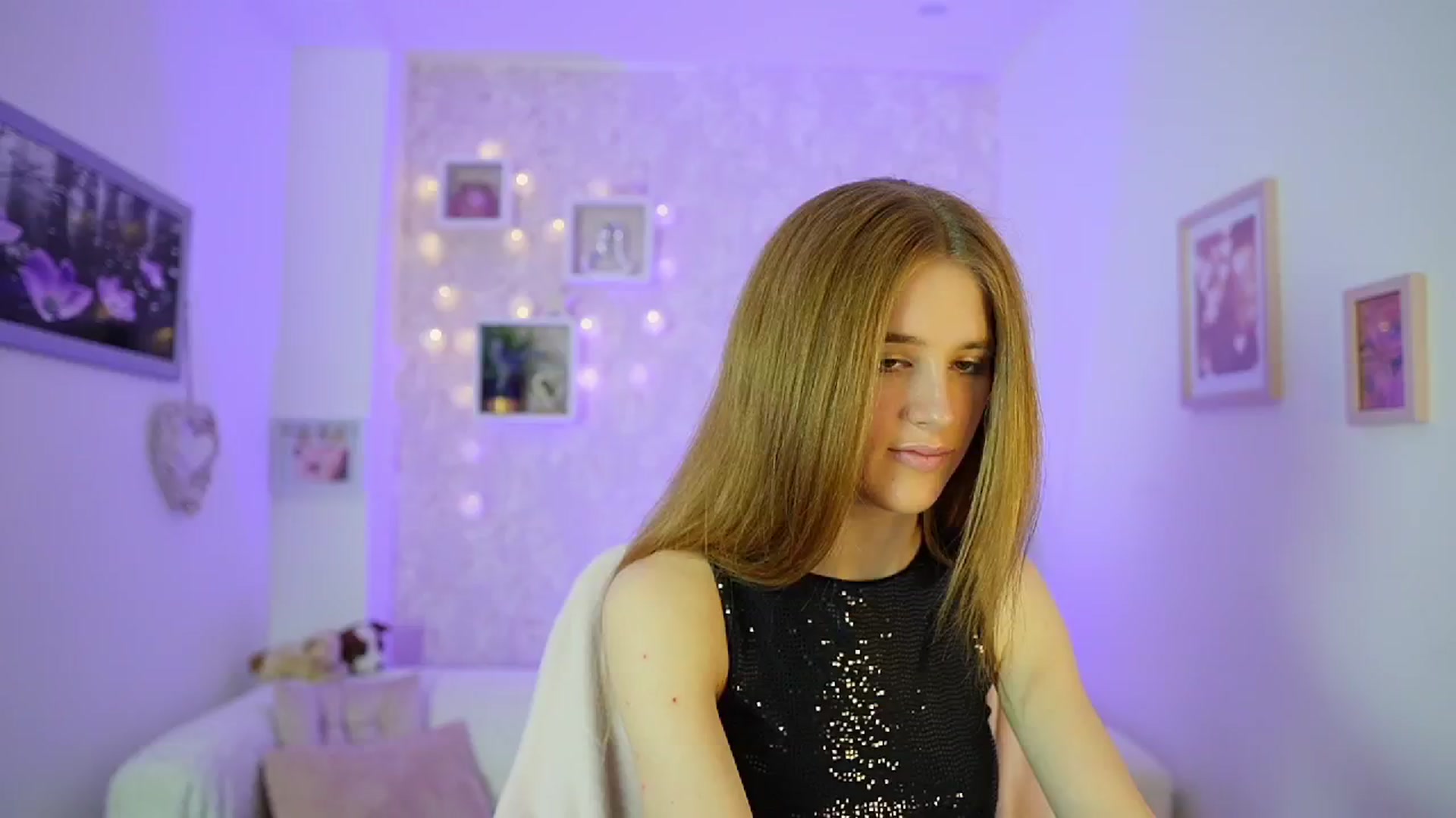 Gallery image thumbnail from Monika_Dee's myfreecams stream on, 06/02/2024, 13:15 image 11 of 20