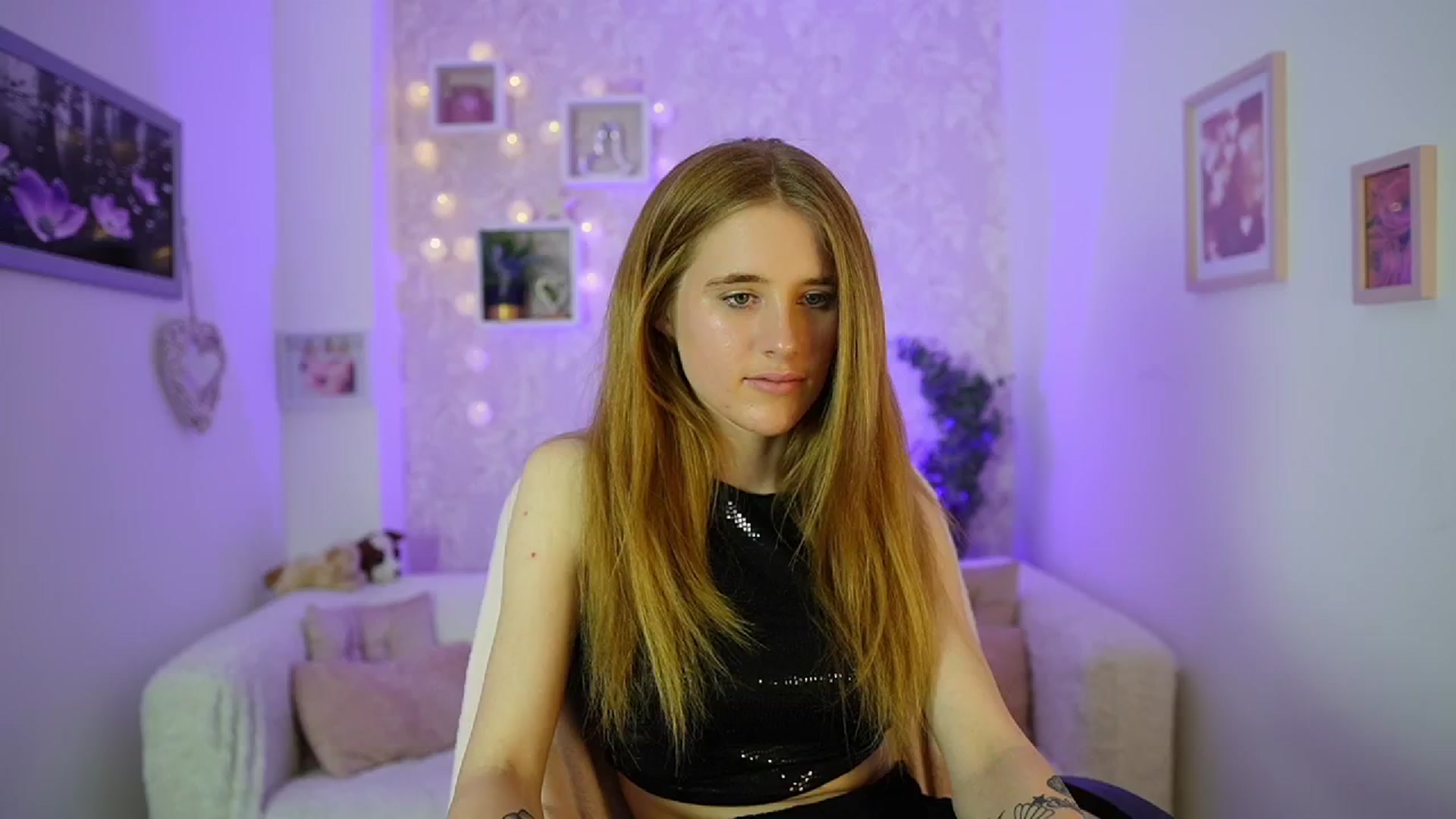 Gallery image thumbnail from Monika_Dee's myfreecams stream on, 06/02/2024, 15:27 image 11 of 20