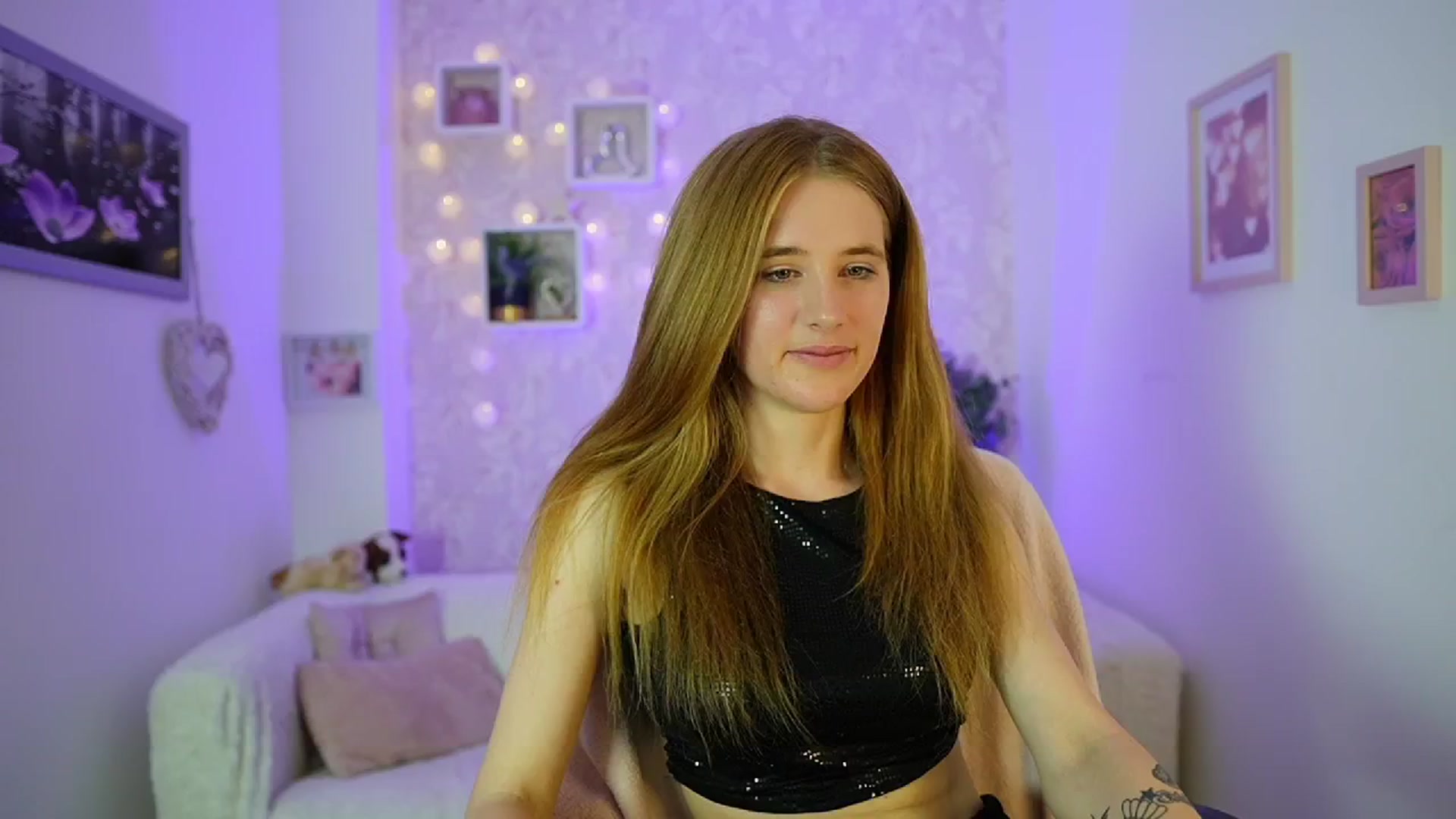 Gallery image thumbnail from Monika_Dee's myfreecams stream on, 06/02/2024, 16:25 image 7 of 20