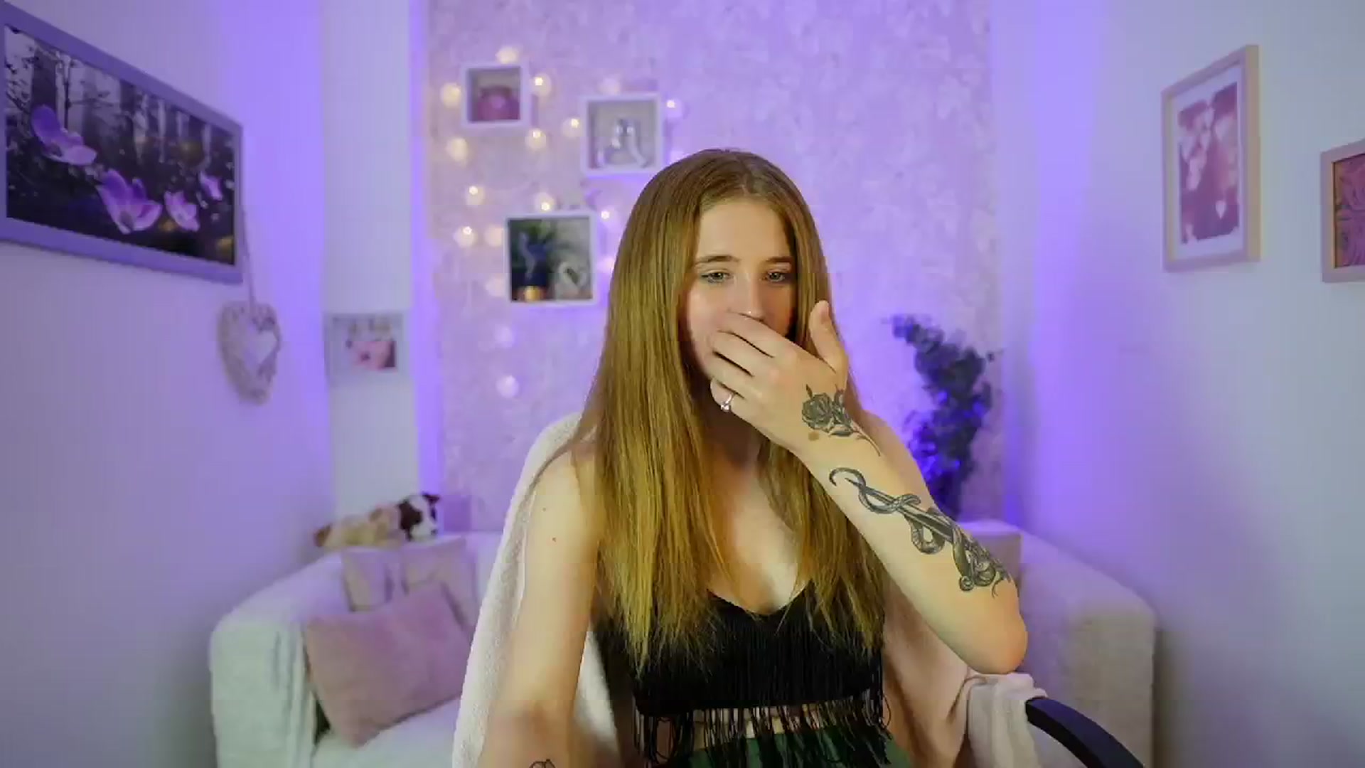 Gallery image thumbnail from Monika_Dee's myfreecams stream on, 06/03/2024, 15:52 image 12 of 20