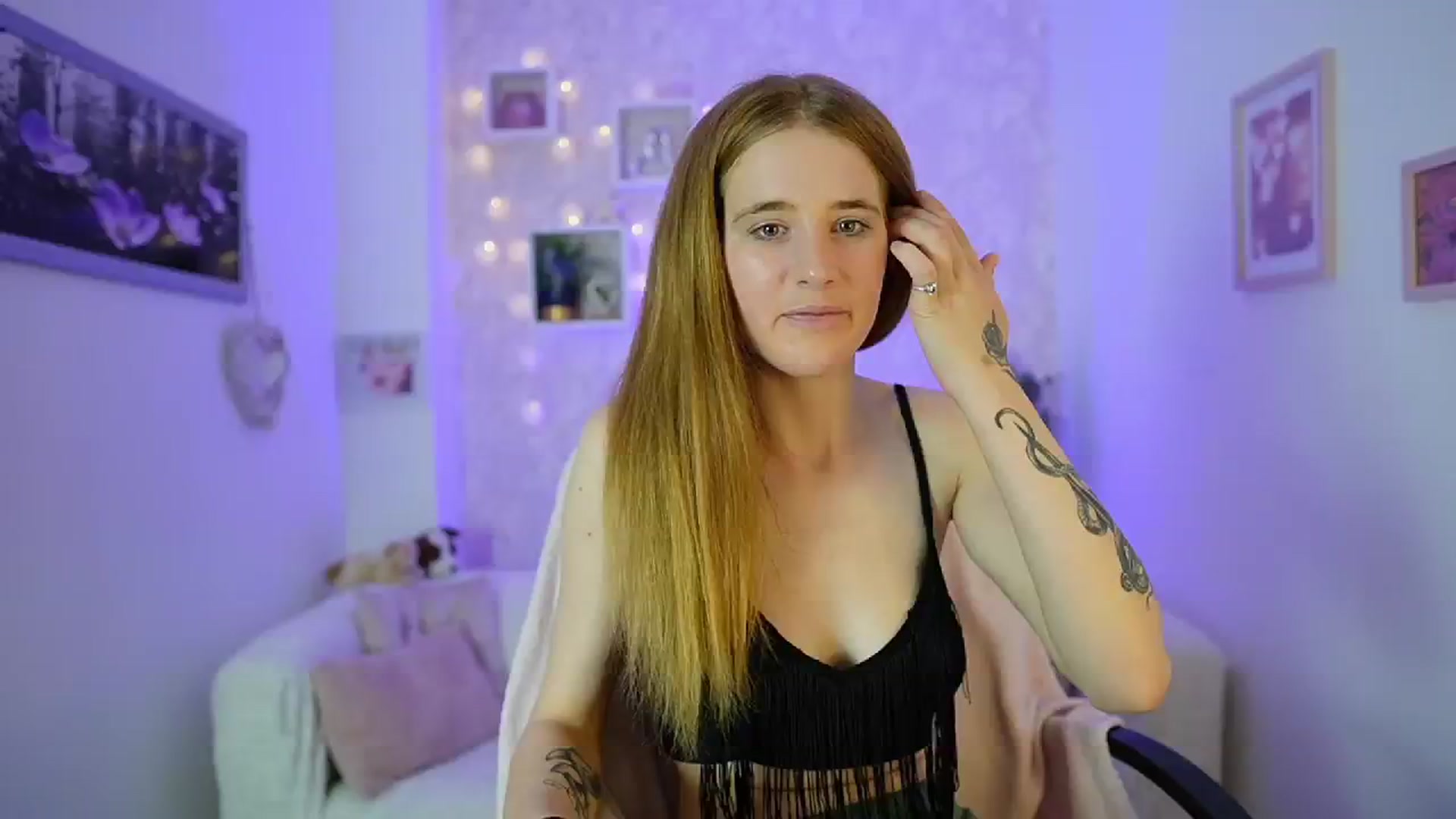 Gallery image thumbnail from Monika_Dee's myfreecams stream on, 06/03/2024, 15:52 image 17 of 20