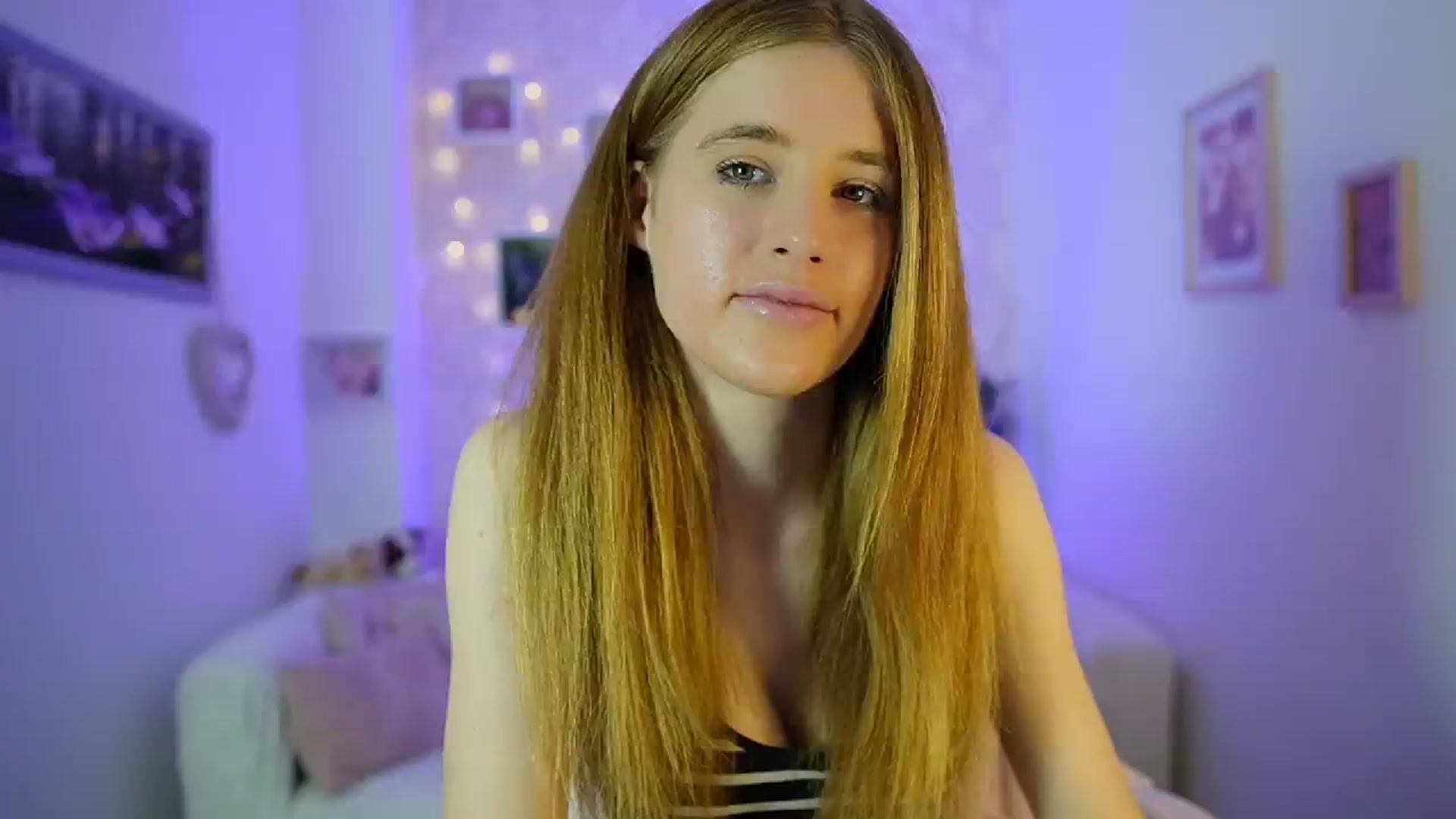 Gallery image thumbnail from Monika_Dee's myfreecams stream on, 06/05/2024, 13:07 image 6 of 20