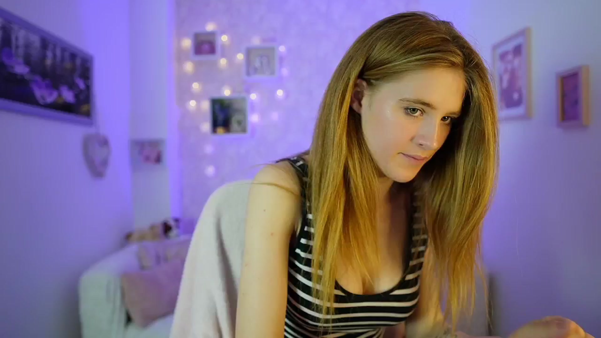 Gallery image thumbnail from Monika_Dee's myfreecams stream on, 06/05/2024, 15:49 image 8 of 20