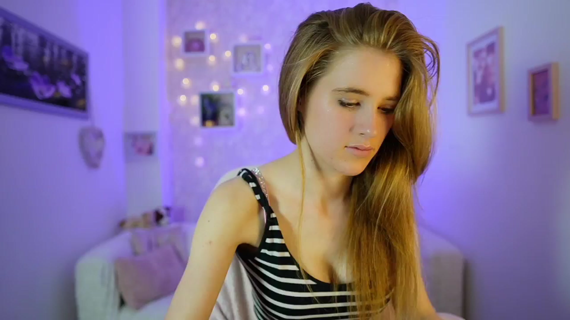 Gallery image thumbnail from Monika_Dee's myfreecams stream on, 06/05/2024, 17:13 image 3 of 20