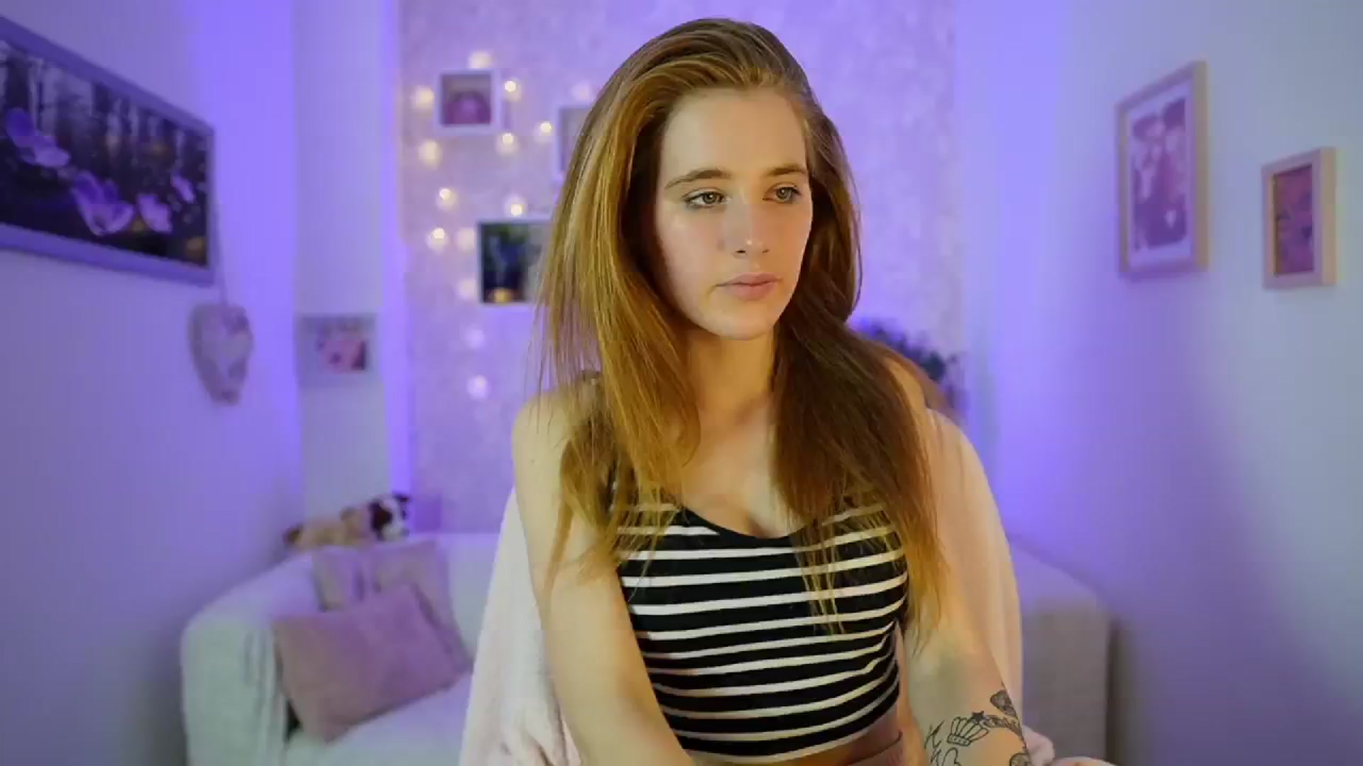 Gallery image thumbnail from Monika_Dee's myfreecams stream on, 06/05/2024, 17:13 image 17 of 20