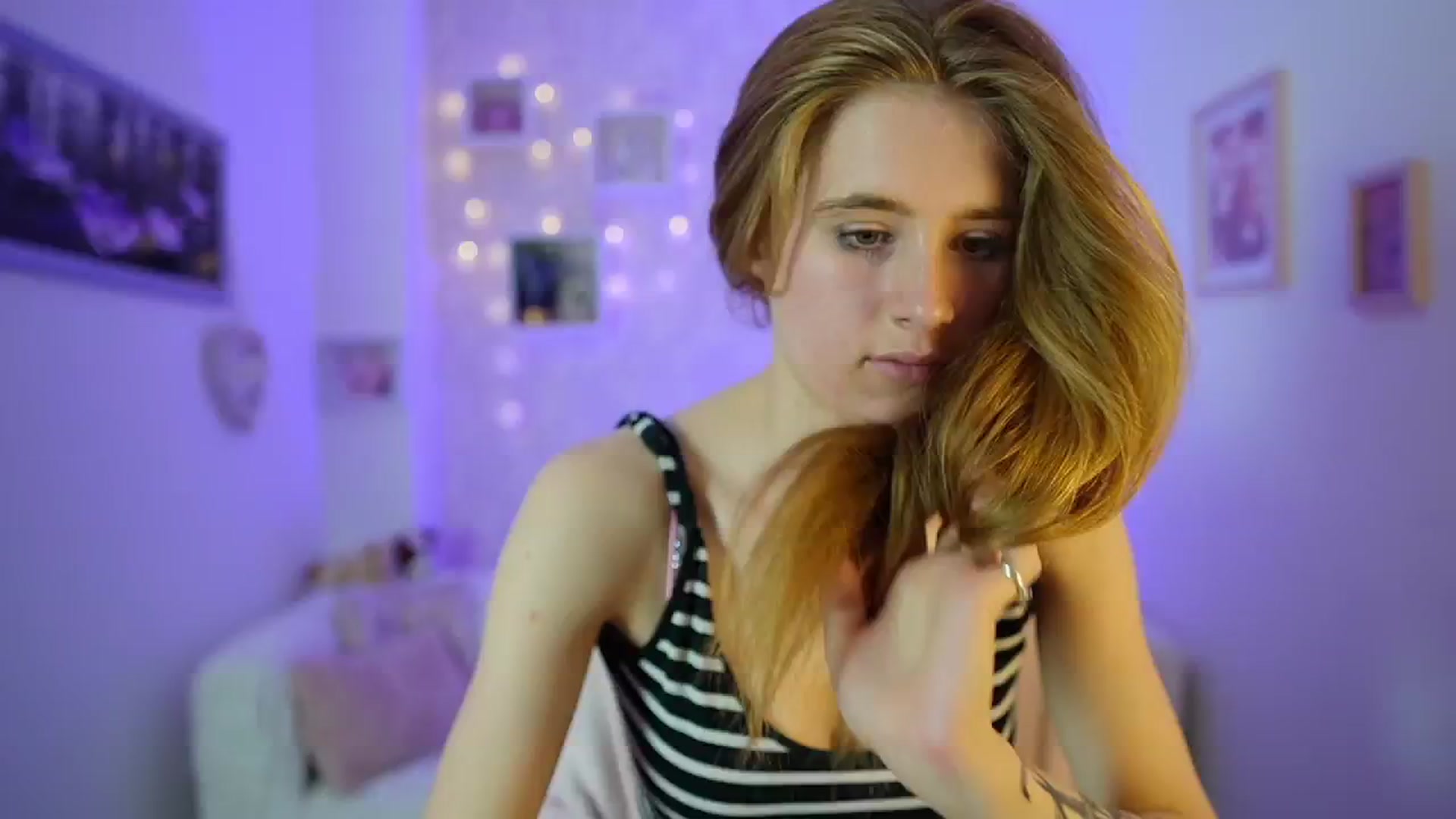 Gallery image thumbnail from Monika_Dee's myfreecams stream on, 06/05/2024, 17:13 image 9 of 20