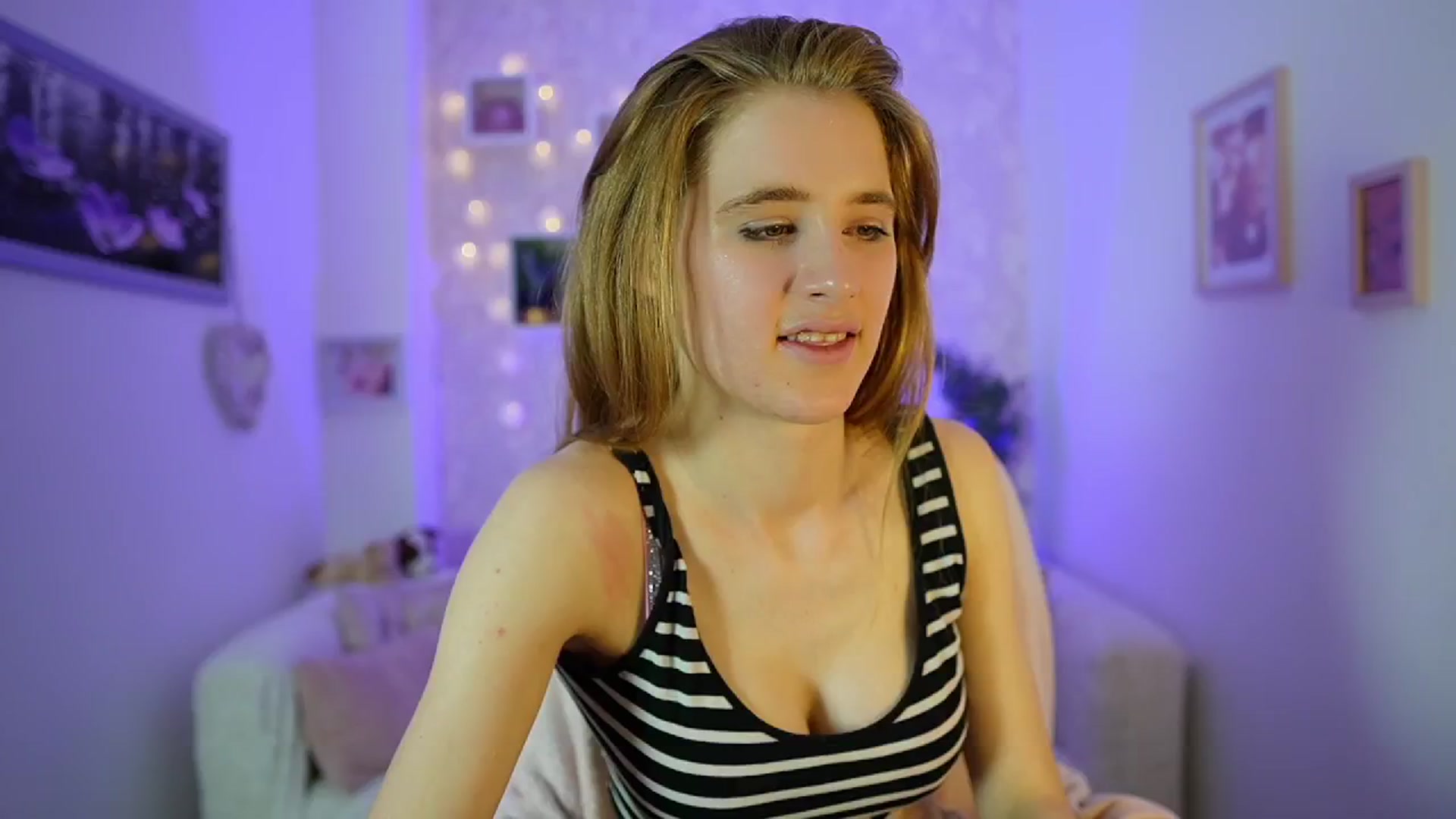 Gallery image thumbnail from Monika_Dee's myfreecams stream on, 06/05/2024, 17:25 image 3 of 20