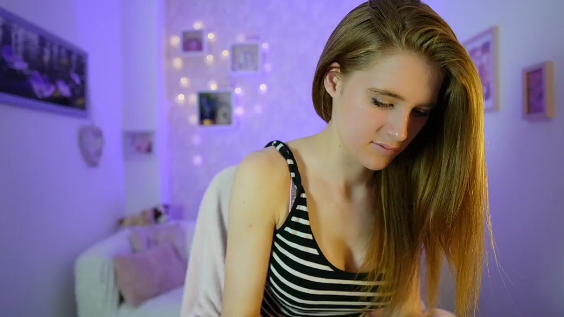Gallery image thumbnail from Monika_Dee's myfreecams stream on, 06/05/2024, 17:25 image 1 of 20