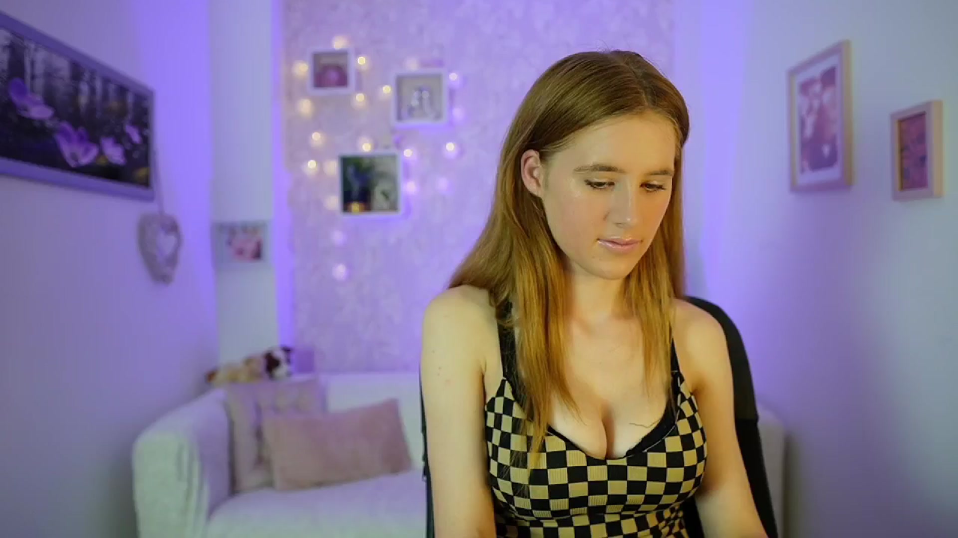 Gallery image thumbnail from Monika_Dee's myfreecams stream on, 06/10/2024, 12:43 image 14 of 20