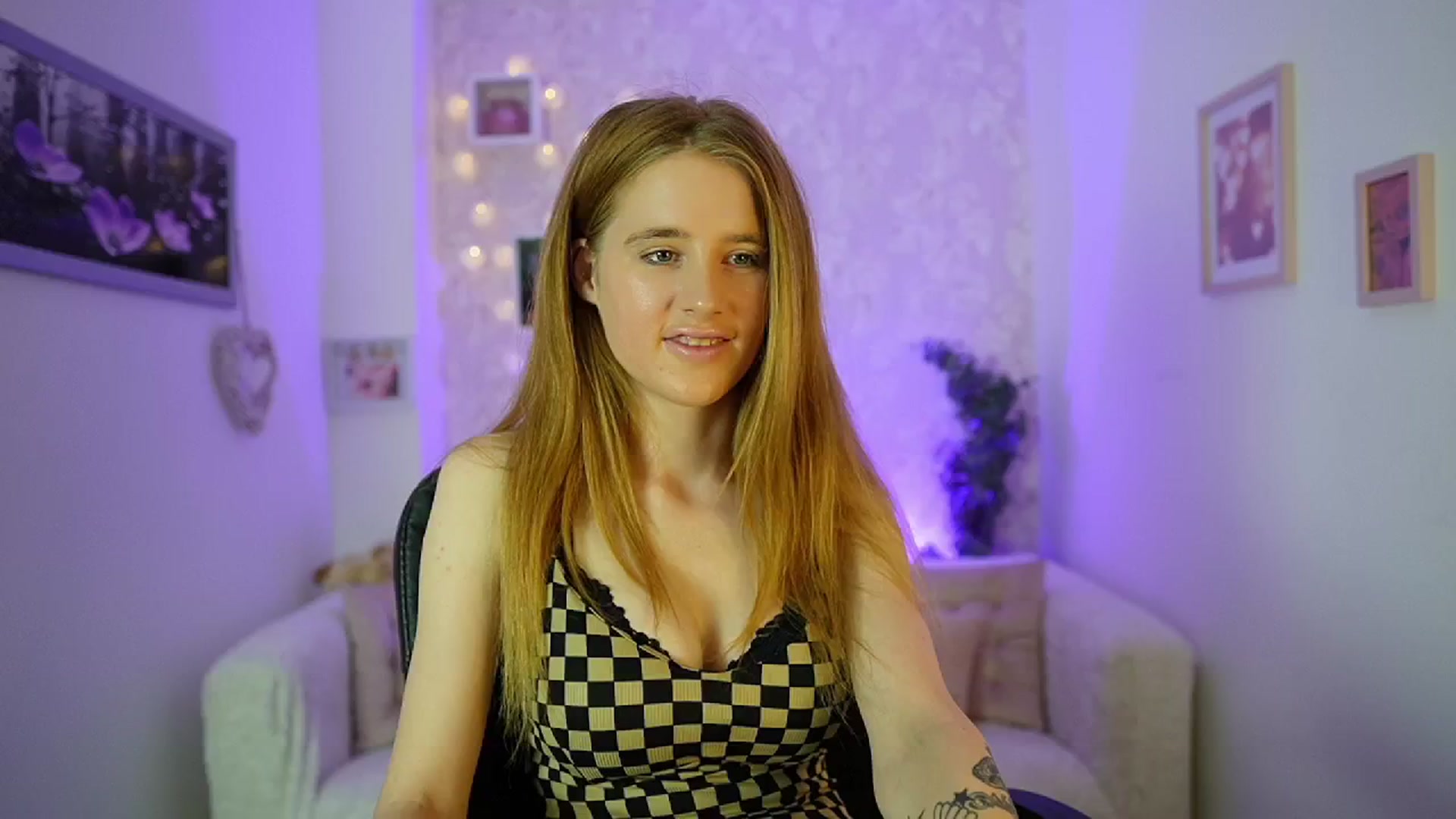 Gallery image thumbnail from Monika_Dee's myfreecams stream on, 06/10/2024, 13:58 image 19 of 20