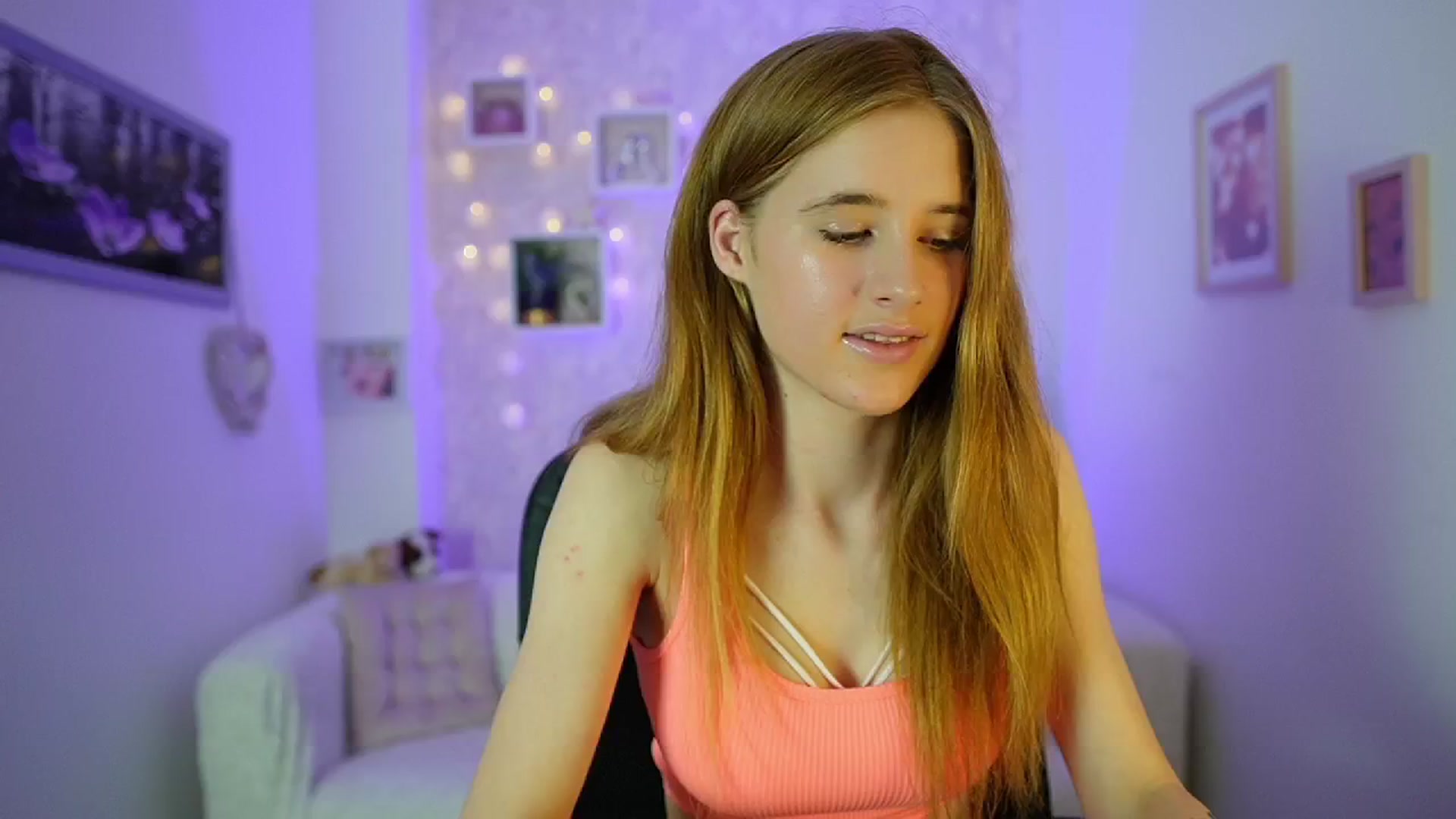Gallery image thumbnail from Monika_Dee's myfreecams stream on, 06/12/2024, 13:38 image 10 of 20