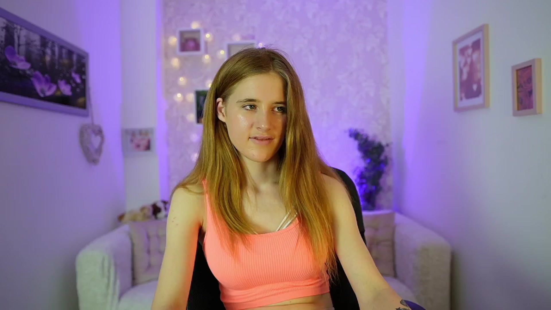 Gallery image thumbnail from Monika_Dee's myfreecams stream on, 06/12/2024, 14:34 image 13 of 20