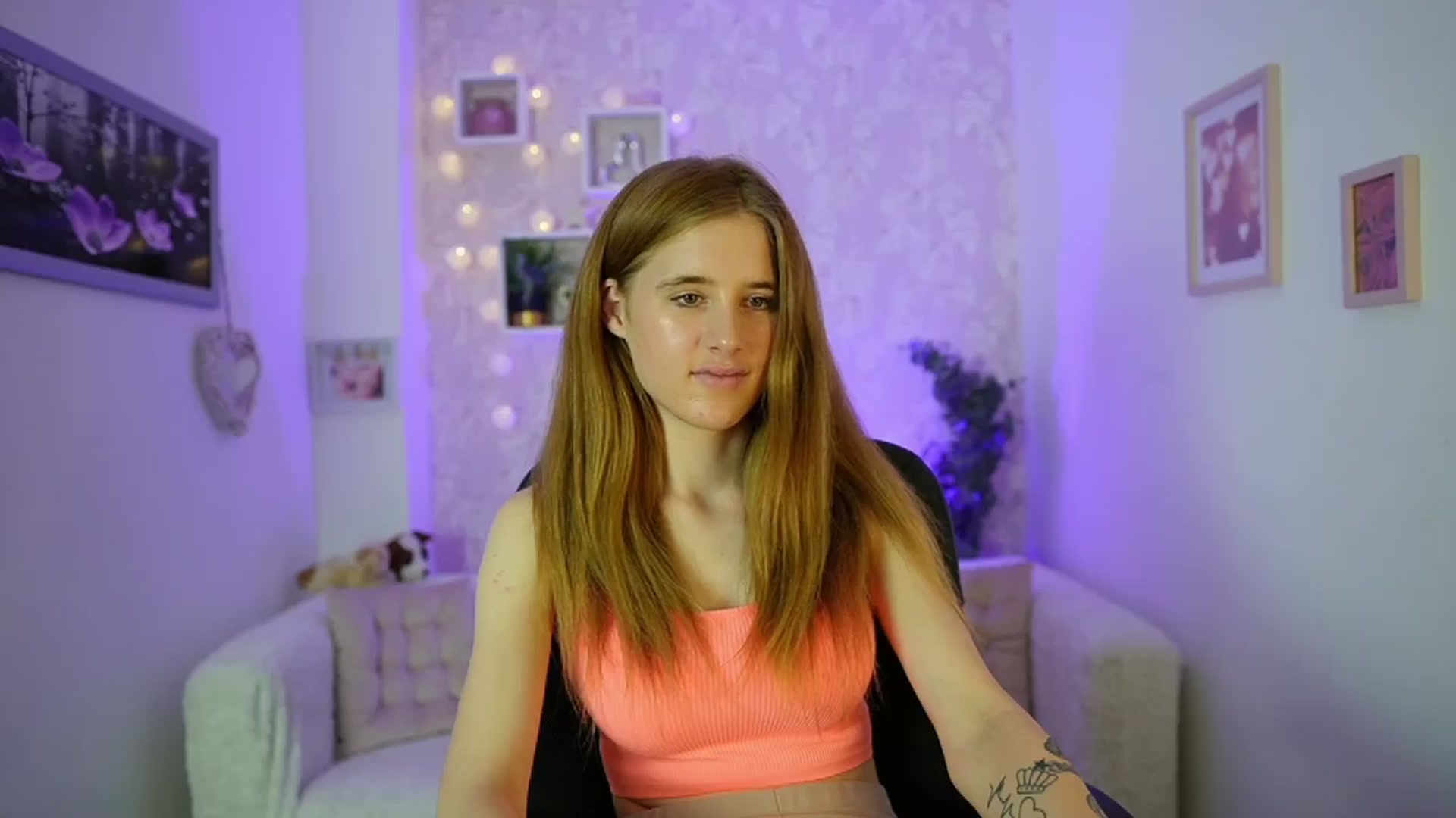 Gallery image thumbnail from Monika_Dee's myfreecams stream on, 06/12/2024, 15:46 image 15 of 20