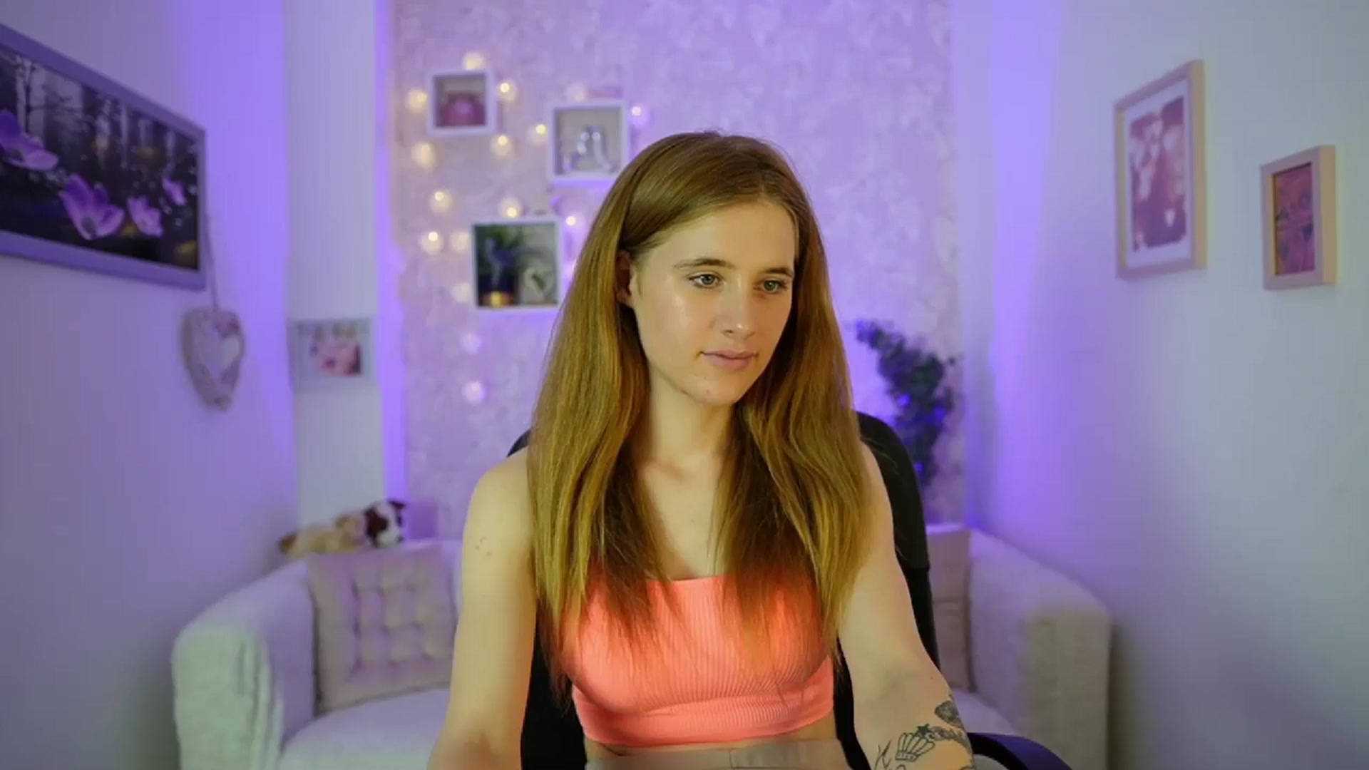 Gallery image thumbnail from Monika_Dee's myfreecams stream on, 06/12/2024, 15:46 image 12 of 20