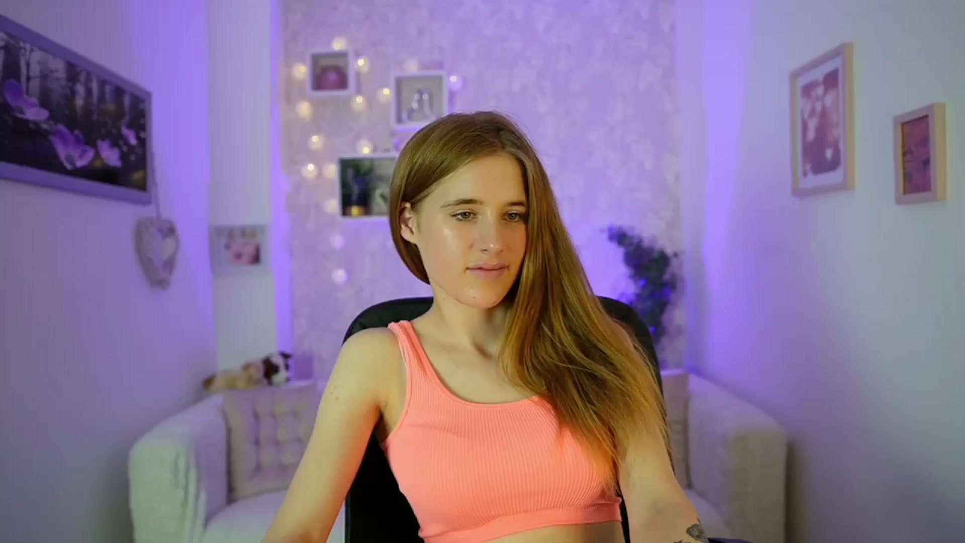 Gallery image thumbnail from Monika_Dee's myfreecams stream on, 06/12/2024, 16:09 image 6 of 20