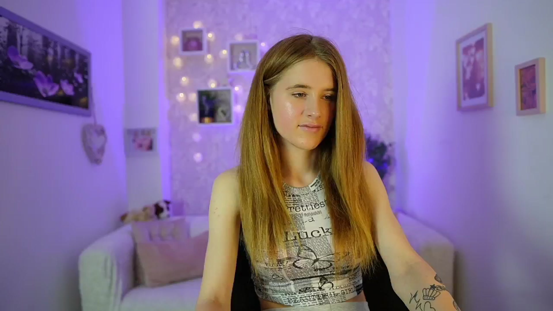 Gallery image thumbnail from Monika_Dee's myfreecams stream on, 06/13/2024, 12:59 image 3 of 20