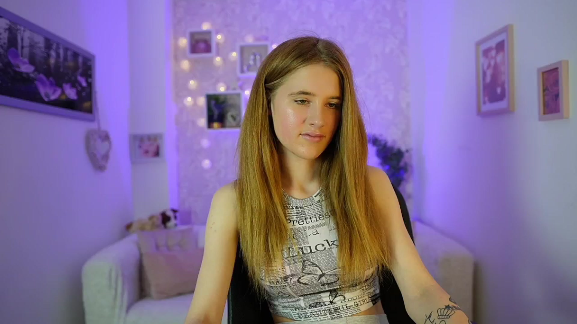 Gallery image thumbnail from Monika_Dee's myfreecams stream on, 06/13/2024, 12:59 image 4 of 20
