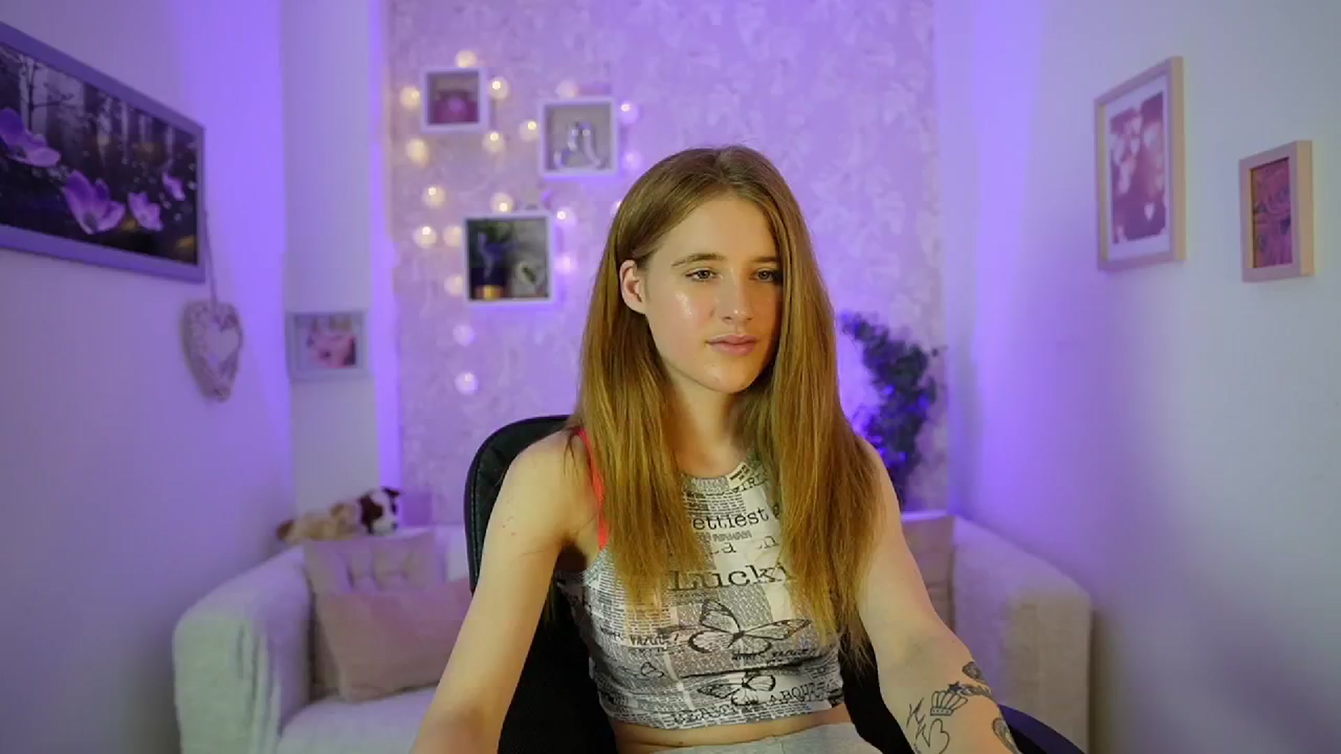 Gallery image thumbnail from Monika_Dee's myfreecams stream on, 06/13/2024, 14:21 image 19 of 20