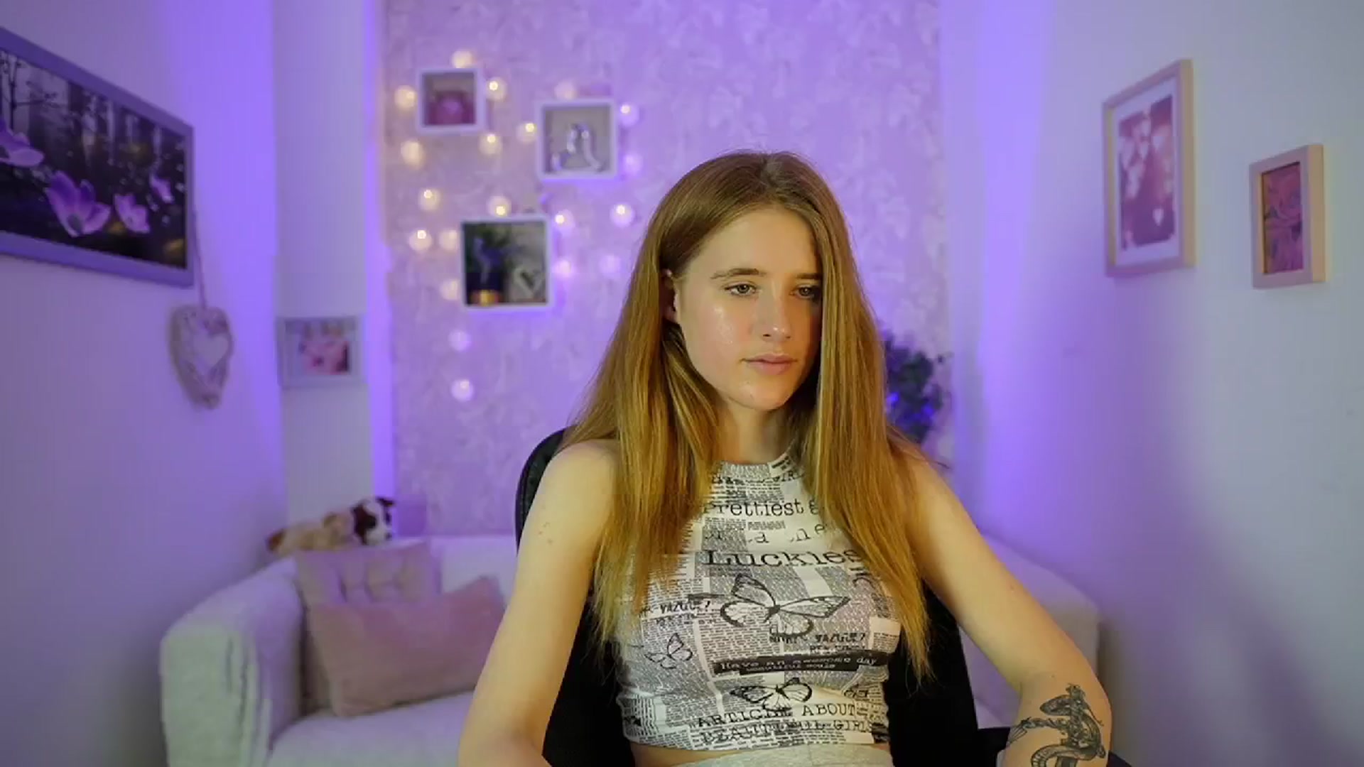 Gallery image thumbnail from Monika_Dee's myfreecams stream on, 06/13/2024, 15:04 image 19 of 20