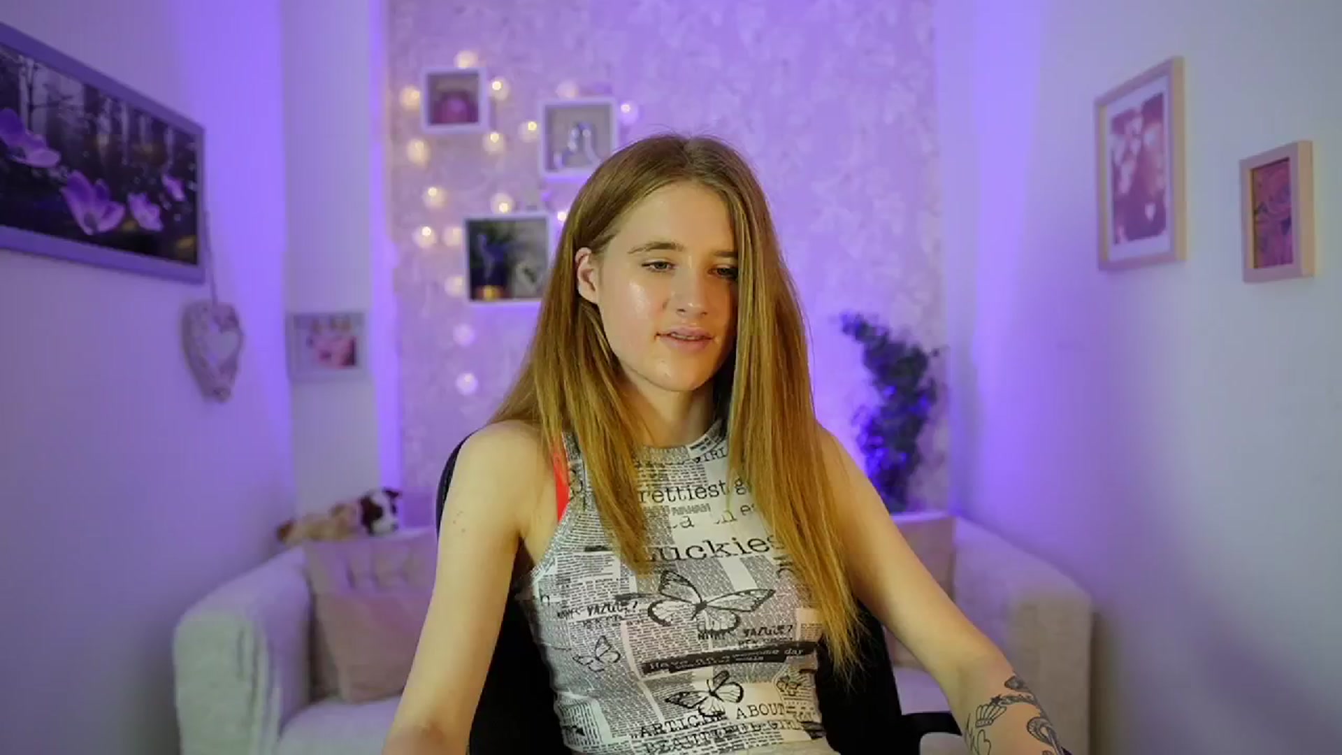 Gallery image thumbnail from Monika_Dee's myfreecams stream on, 06/13/2024, 15:04 image 2 of 20