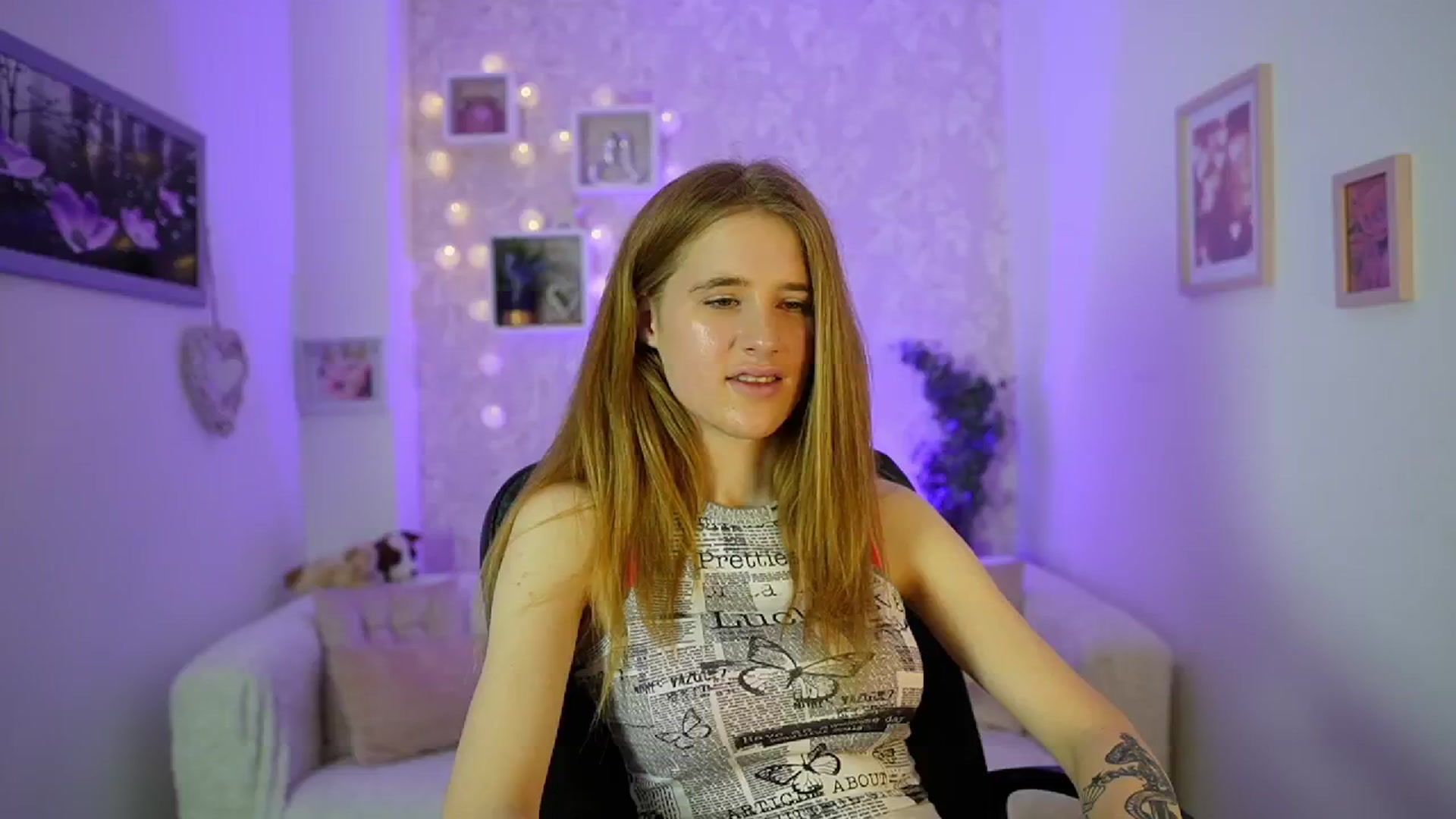 Gallery image thumbnail from Monika_Dee's myfreecams stream on, 06/13/2024, 15:04 image 8 of 20